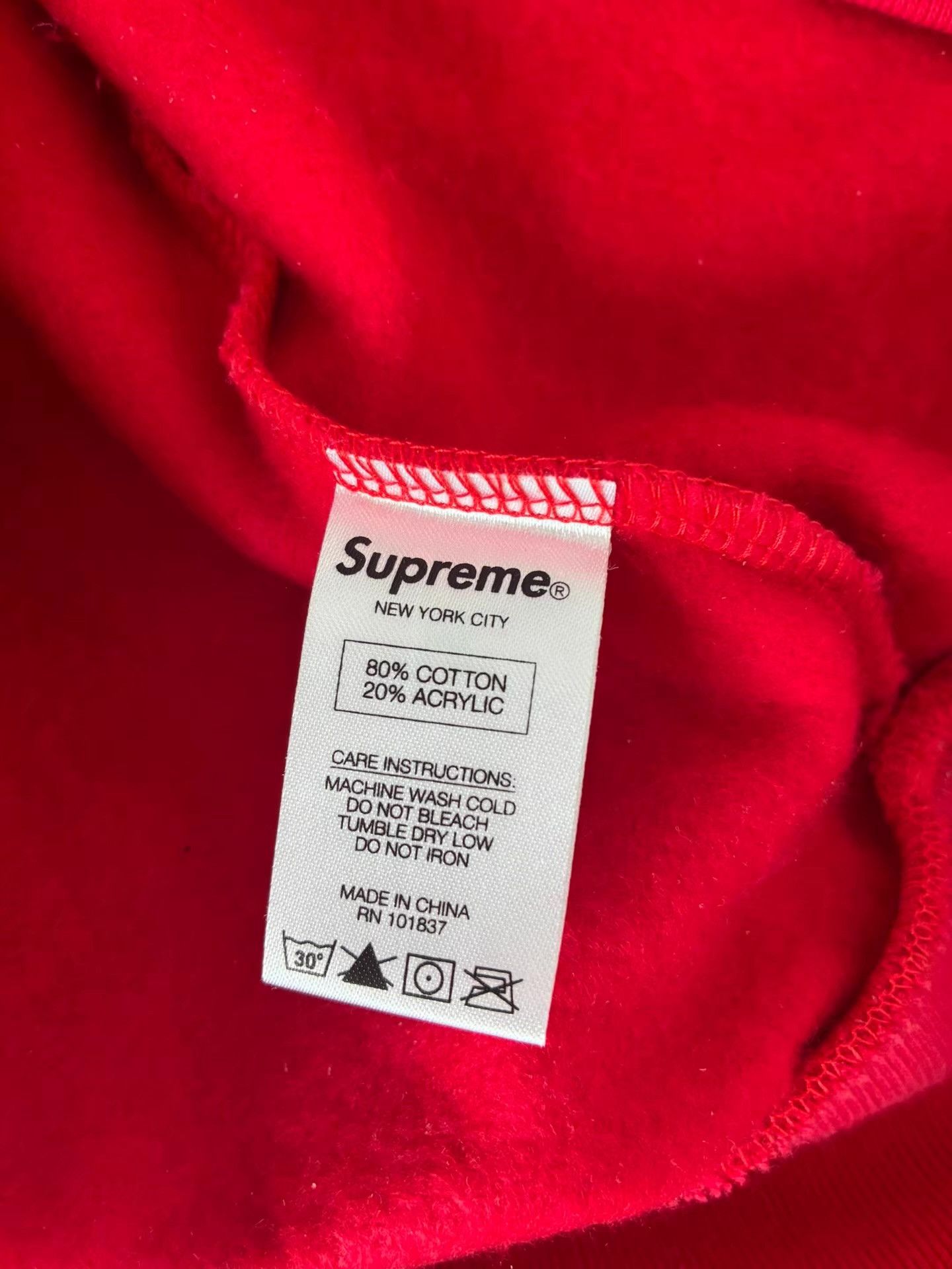Supreme Supreme Red Fleece Sweatshirt Size S, Top Version Size US S / EU 44-46 / 1 - 7 Thumbnail