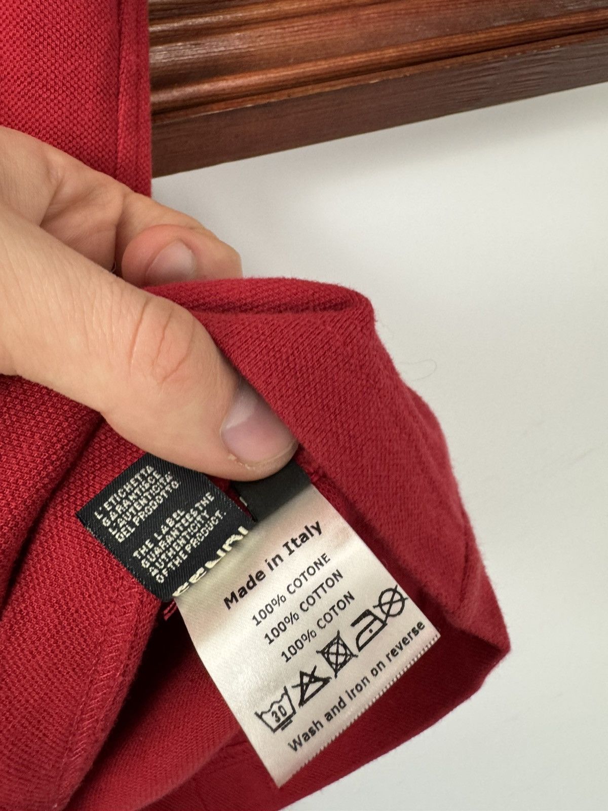 Fendi Fendi tee mini logo designer high end luxury red hype Size US S / EU 44-46 / 1 - 6 Thumbnail