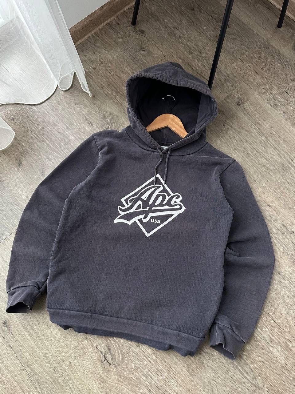 A.P.C. Vintage A.P.C. U.S. Faded Style Hoodie Black Graphic Logo Size US S / EU 44-46 / 1 - 12 Thumbnail