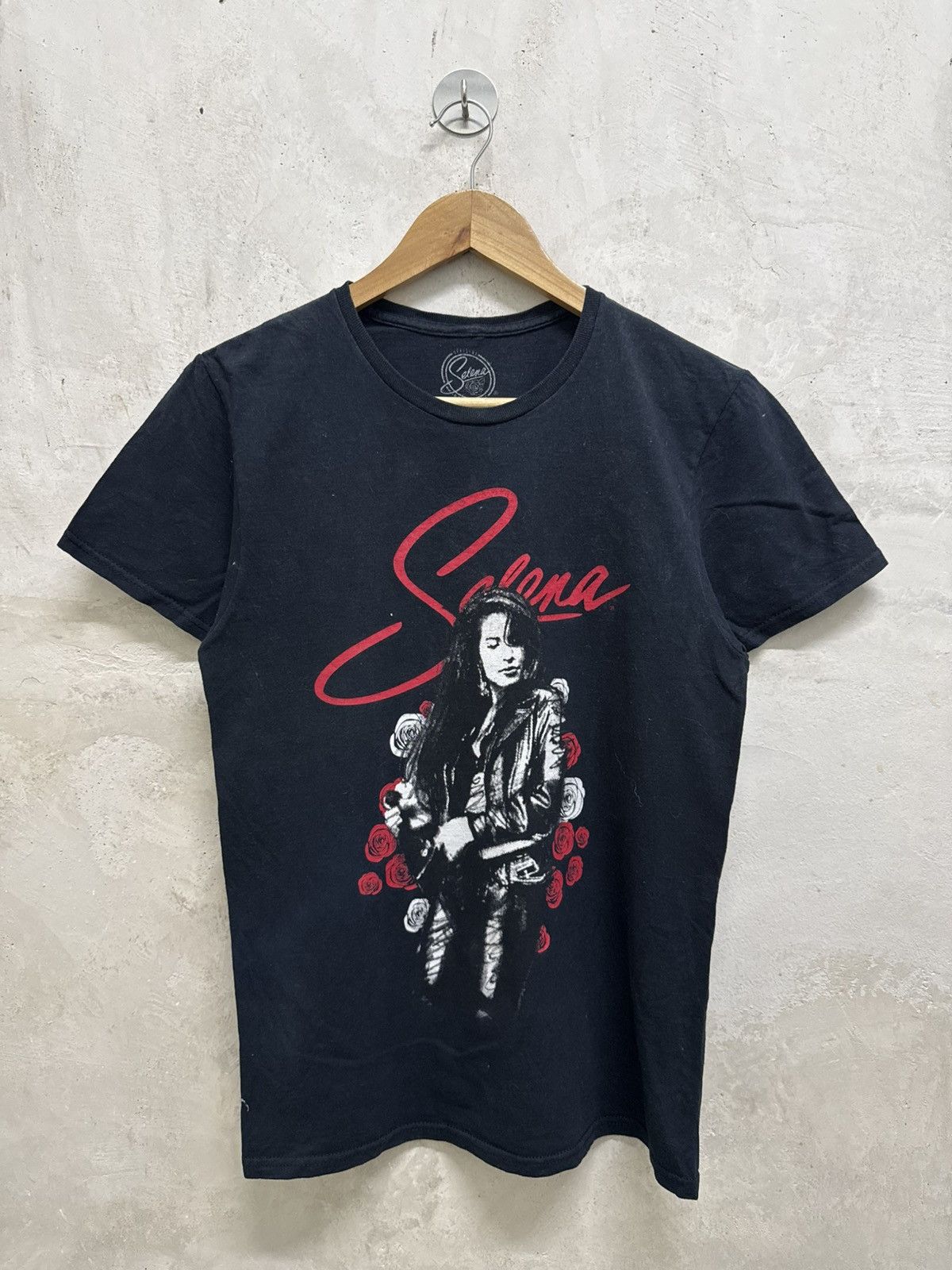 2000s Selena Solo Singer Tees