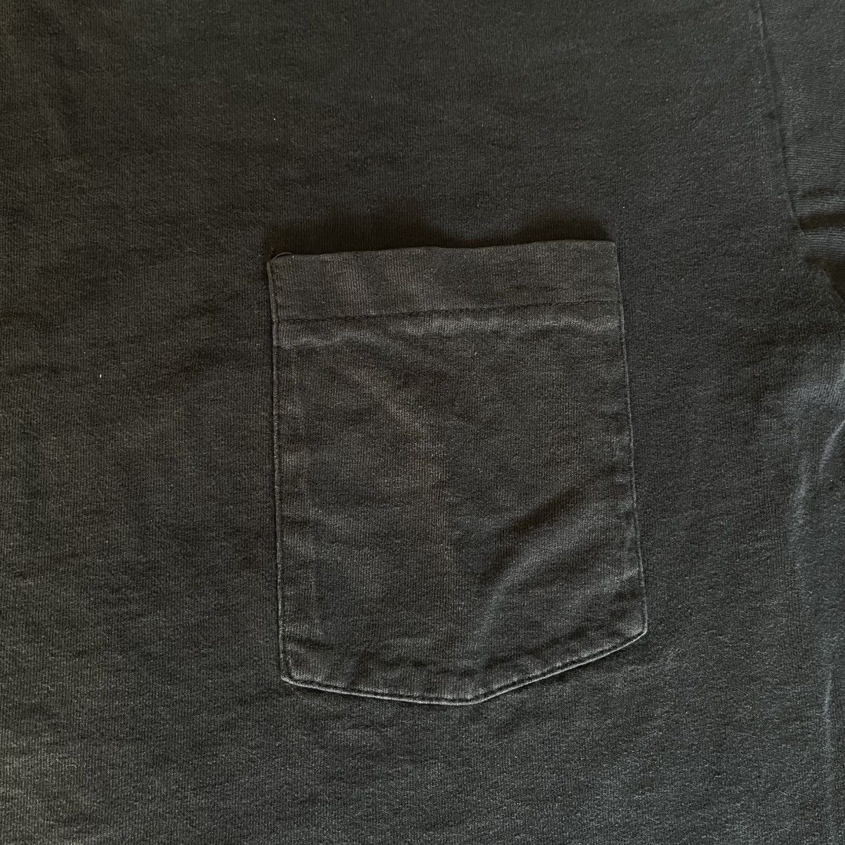 Vintage Vintage 1990s Slammer USA Munsingwear Pocket Black Blank Tee Size US L / EU 52-54 / 3 - 3 Thumbnail