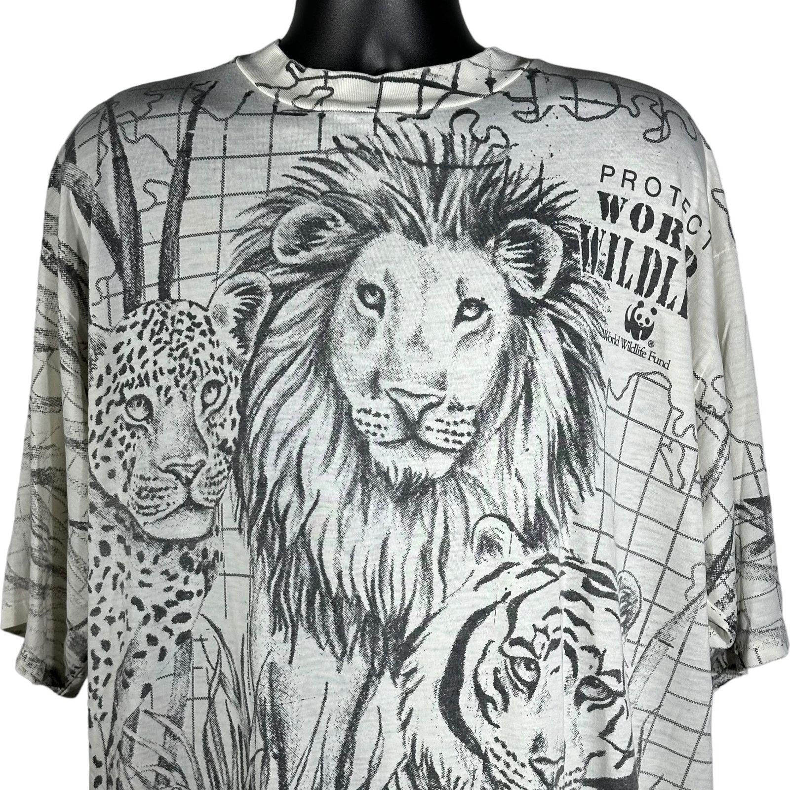 Vintage Vintage AOP Protect World Wildlife Big Cats Tee Size US XXL / EU 58 / 5 - 2 Thumbnail