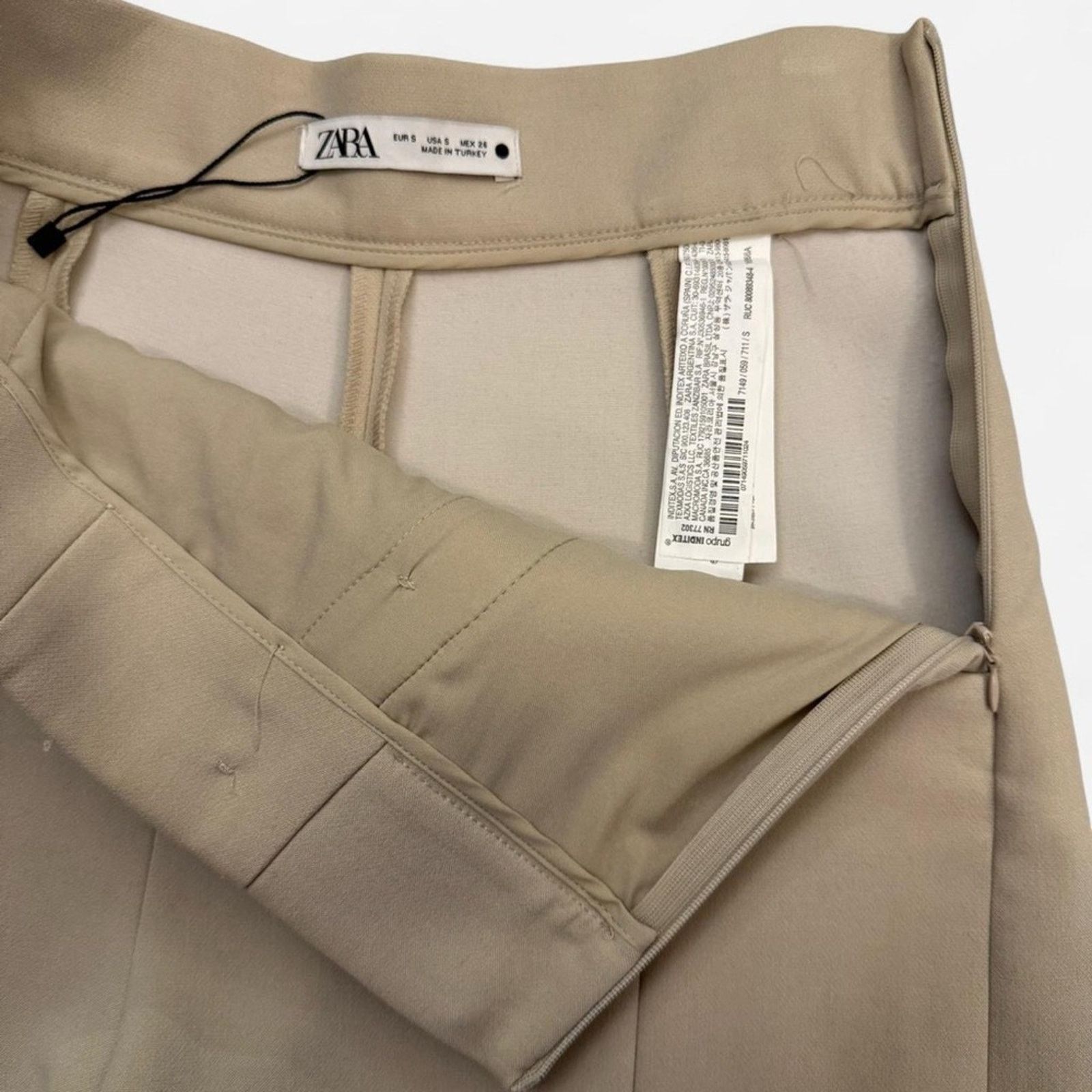 Zara Zara Tan High Waist Shorts with Gold Accents Size Small Size 28" / US 6 / IT 42 - 6 Thumbnail