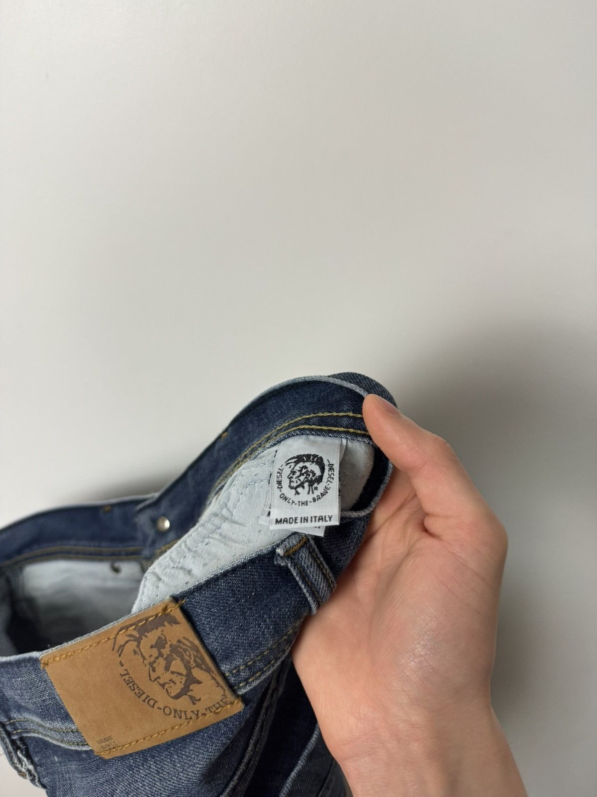 Diesel Diesel Vintage Straight Fit Denim Jeans Made in Italy Size US 34 / EU 50 - 14 Thumbnail