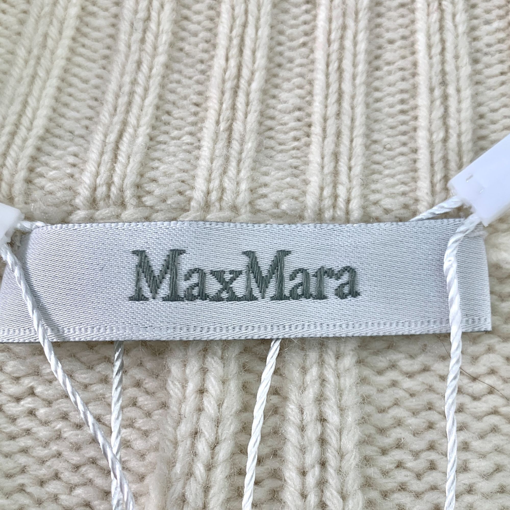 Max Mara MaxMara Beige Letter Crystal-Embellished Merino Wool Zip-Up Size L / US 10 / IT 46 - 2 Thumbnail