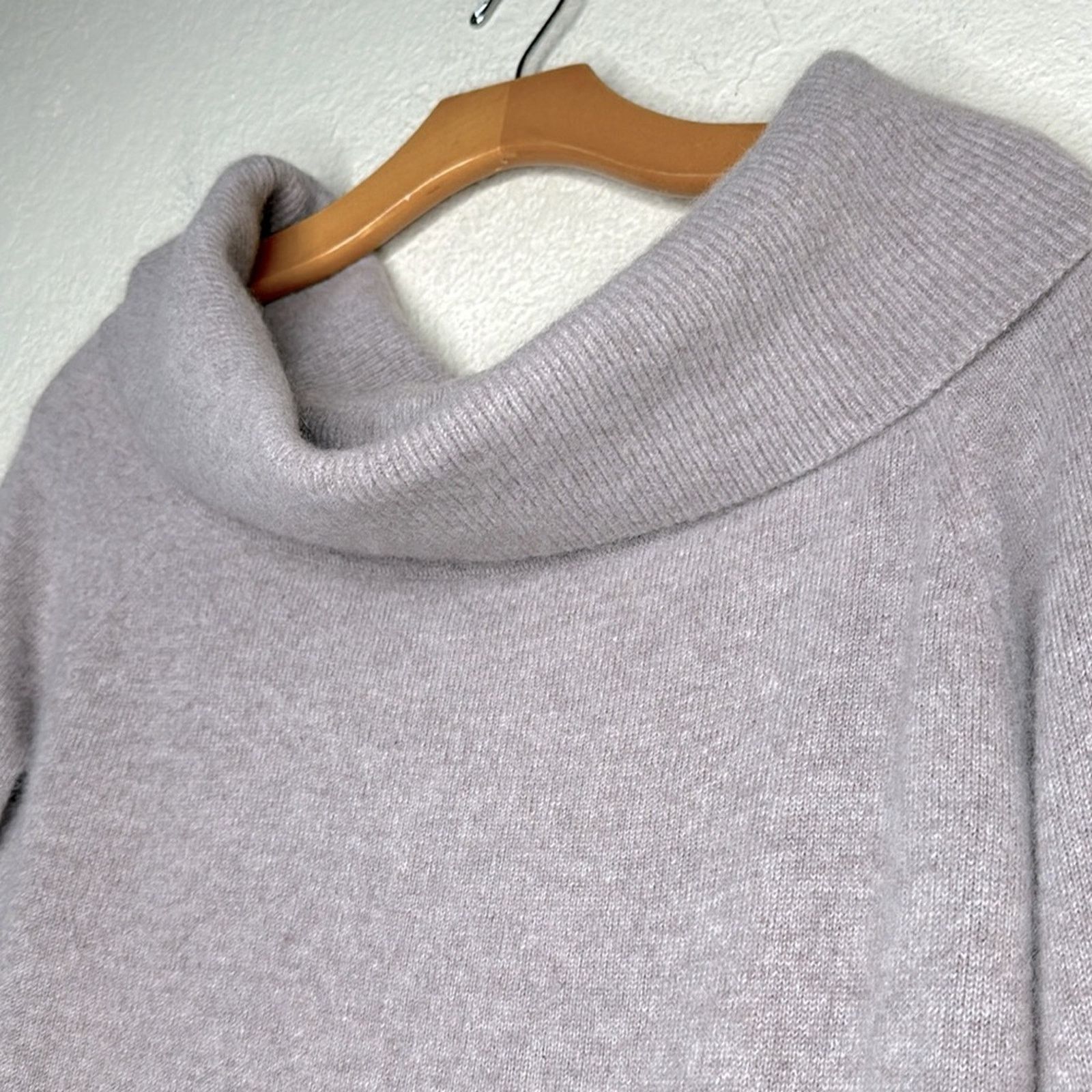 White + Warren White + Warren Cashmere Bardot Knit Sweater Tan Size Medium Size M / US 6-8 / IT 42-44 - 10 Thumbnail