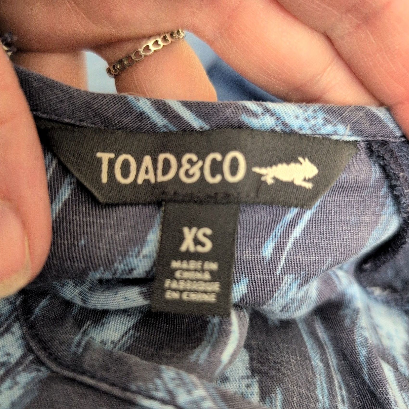 Toad&Co TOAD&CO Hillrose Tee Tunic Blue Ikat Print Drawstring Short Sleeve XS Tunic Women Geometric Crochet Lightweight Breathable Spring Summer Size 26" / US 2 / IT 38 - 3 Thumbnail
