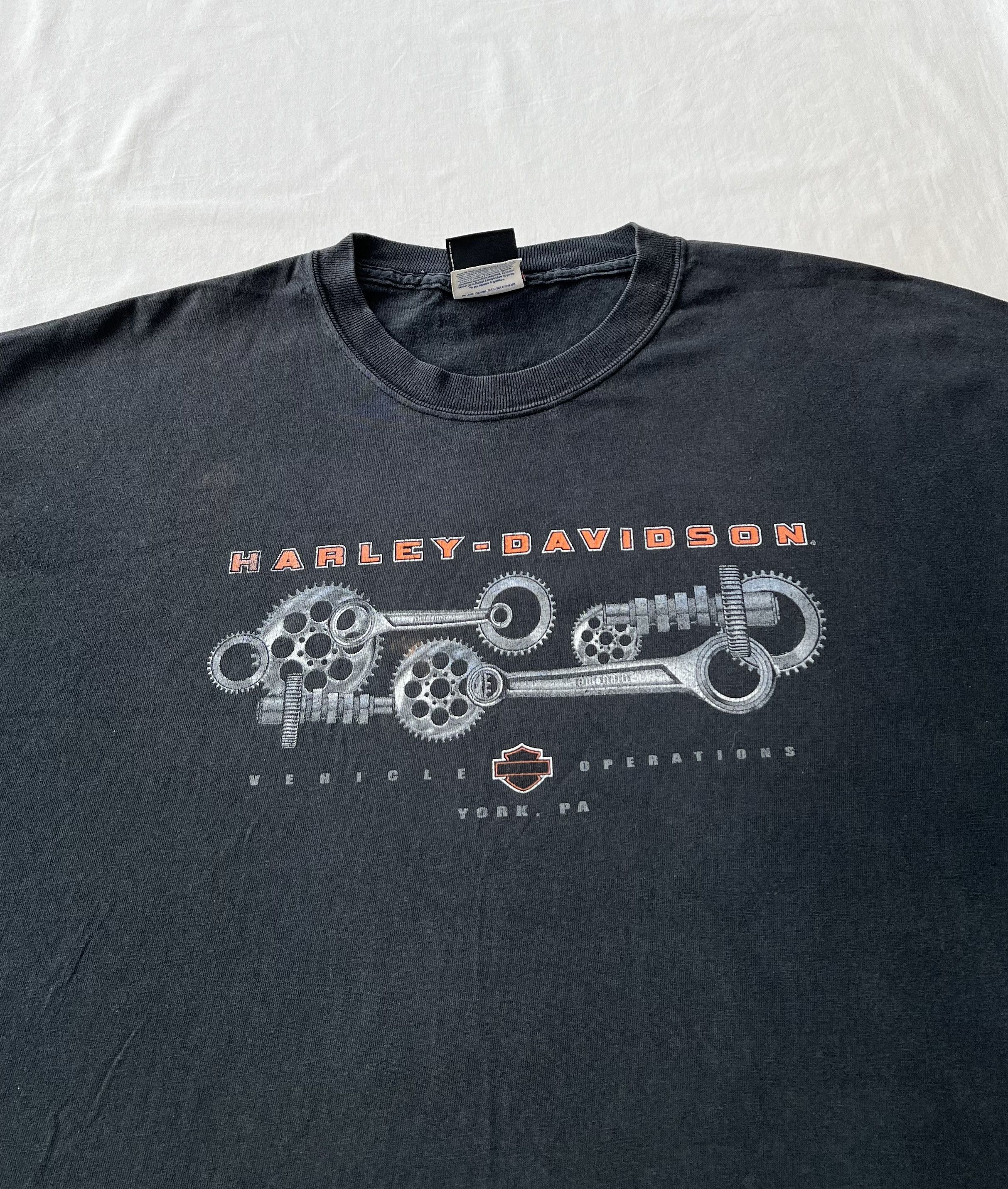 Harley Davidson Vintage 2000s Harley Davidson Vehicle Operations York PA Tee Size US XL / EU 56 / 4 - 6 Thumbnail