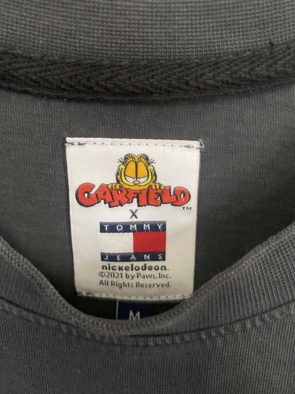 Tommy Hilfiger rare vintage tommy hilfiger X garfield tee colour charcoal Size US L / EU 52-54 / 3 - 4 Thumbnail