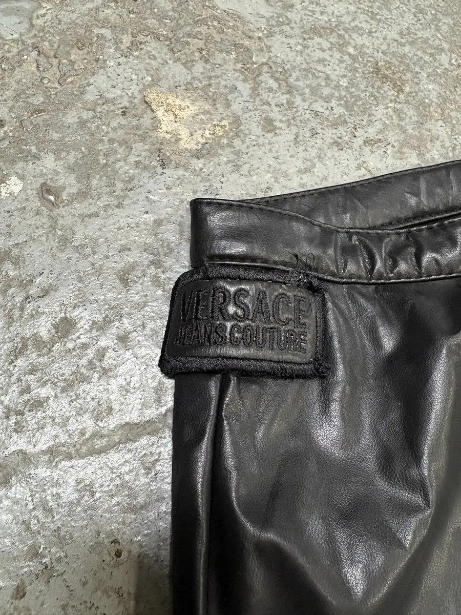 Versace 2000s Versace Black Leather Pony Hair Leg Opening Pants Size 25" / US 0 / IT 36 - 10 Thumbnail