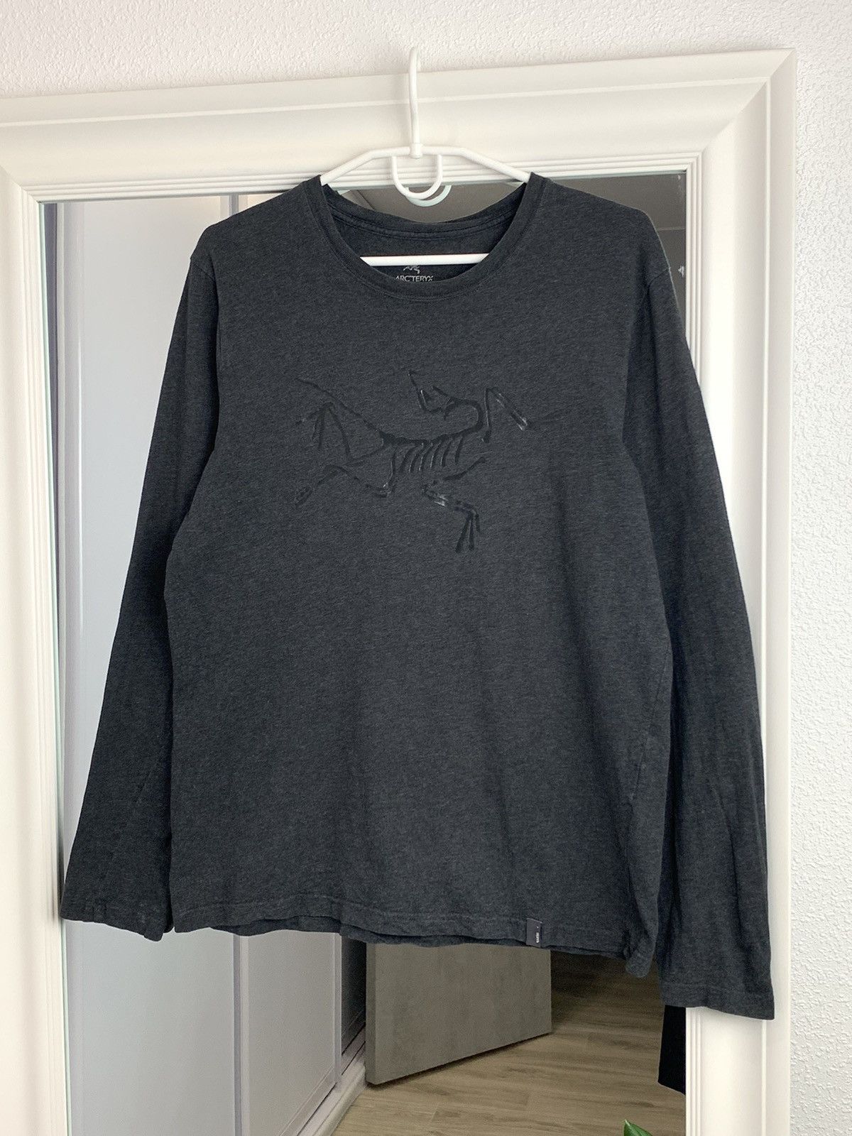Arc'teryx Arcteryx Black Big Logo Long Sleeve T-Shirt Size:M Size US M / EU 48-50 / 2 - 2 Thumbnail