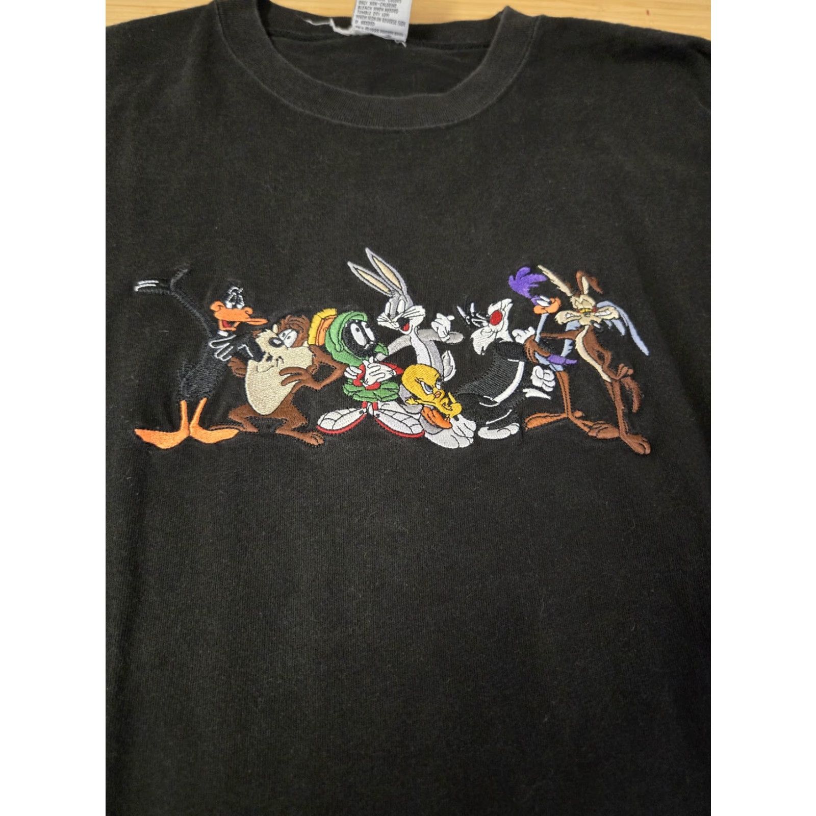 Vintage VINTAGE Looney Tunes Shirt Mens M Black 90s Cartoon Embroidered Crew Neck T-Shirt Warner Bros Studio Store Mens Size US M / EU 48-50 / 2 - 2 Thumbnail