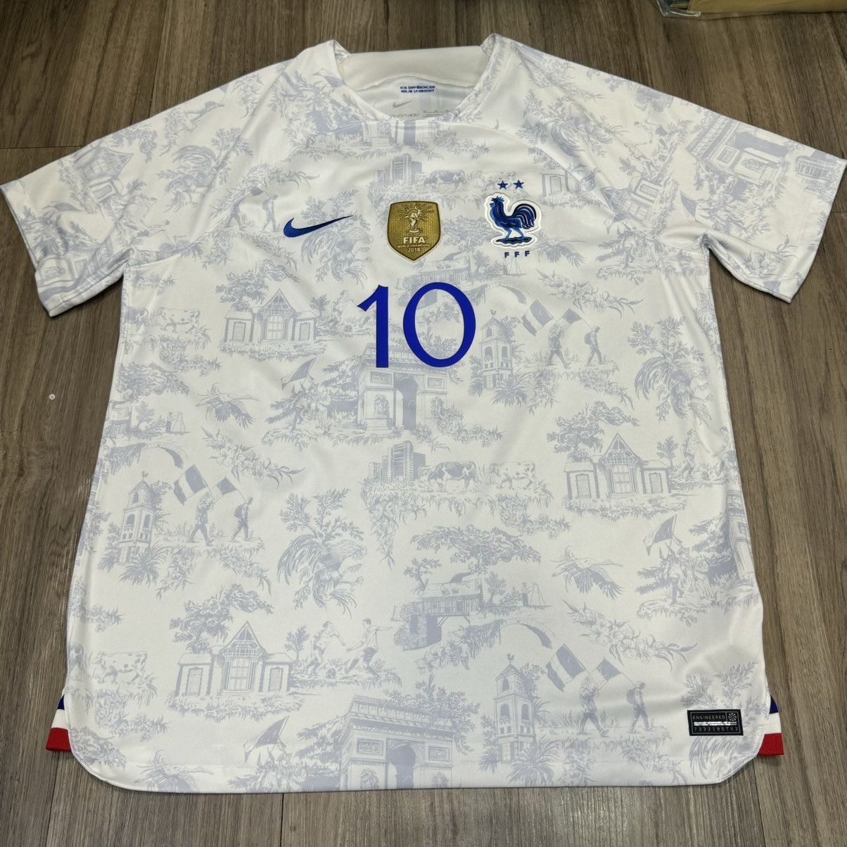 Nike France 22/23 away shirt #10 Mbappe Size US XL / EU 56 / 4 - 1 Thumbnail