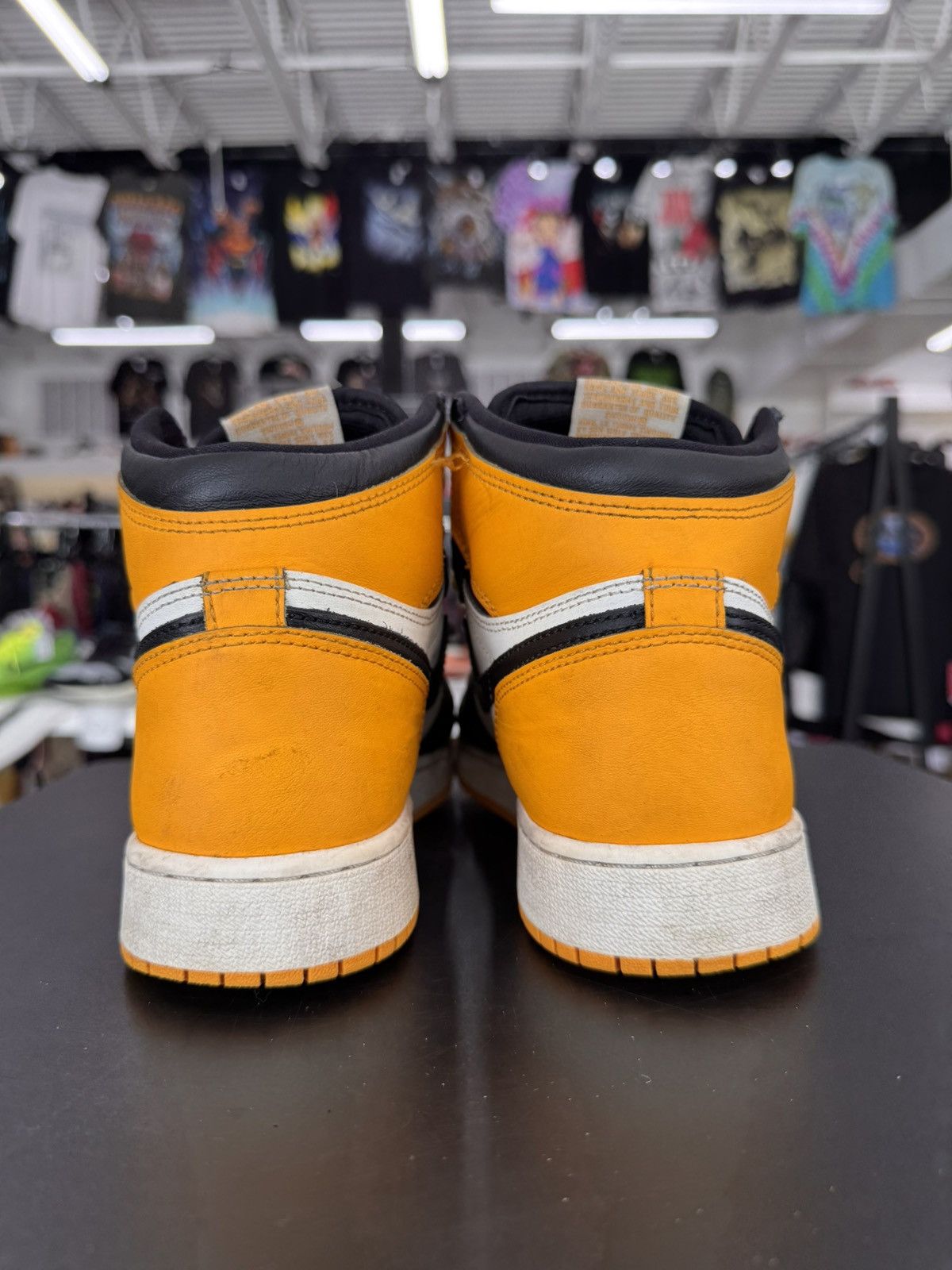 Jordan Brand × Nike Air Jordan 1 Retro High OG Yellow Toe Sz.7Y (2022) Size US 7 / EU 40 - 5 Thumbnail
