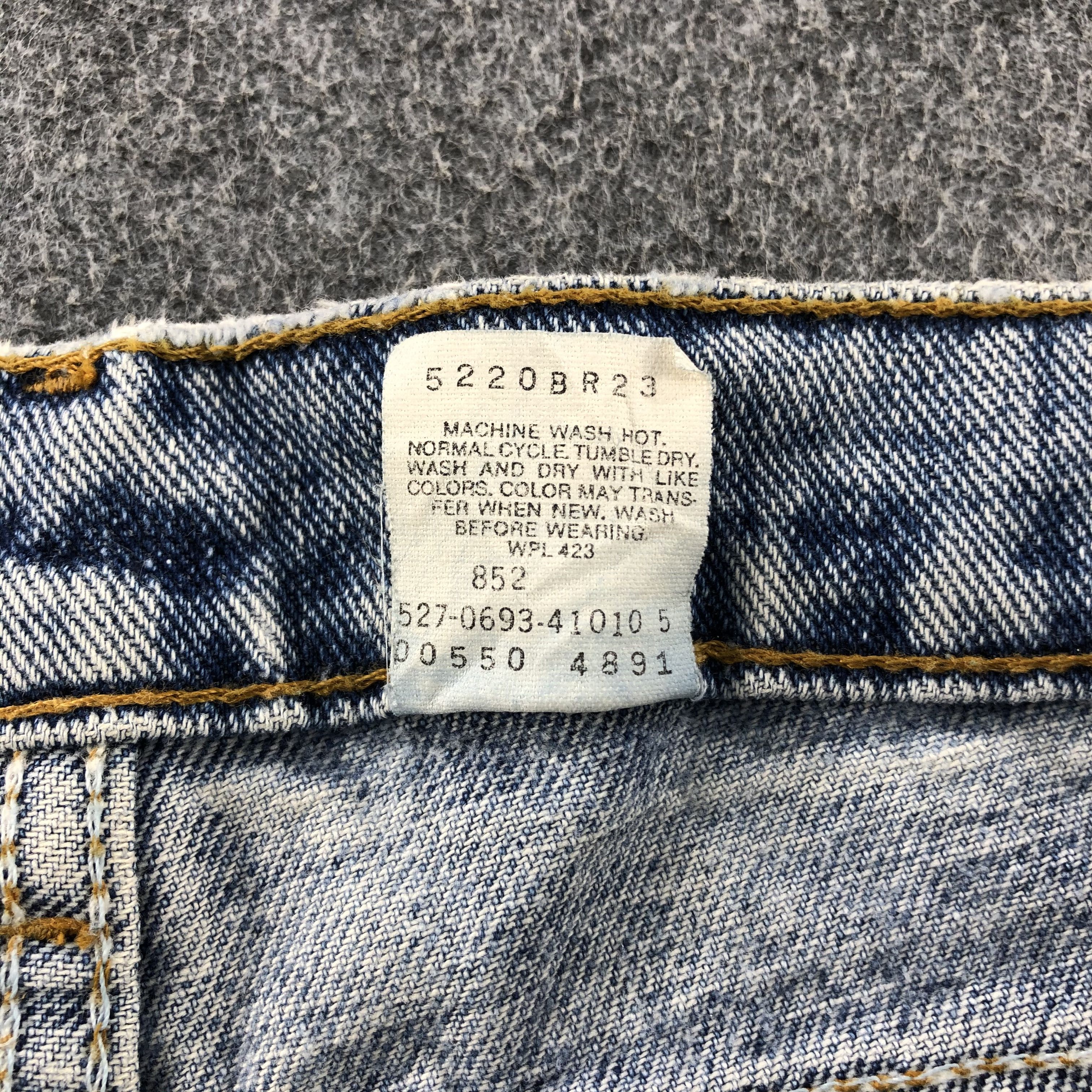 Levi's 90s Vintage Light Wash Levis 550 Jeans- J1374 Size US 30 / EU 46 - 11 Thumbnail