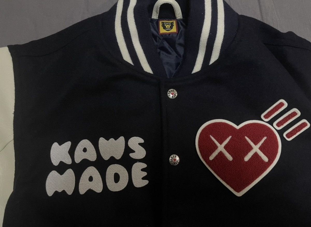 Human Made × Kaws Human Made x Kaws varsity jacket navy blue Size US L / EU 52-54 / 3 - 3 Thumbnail