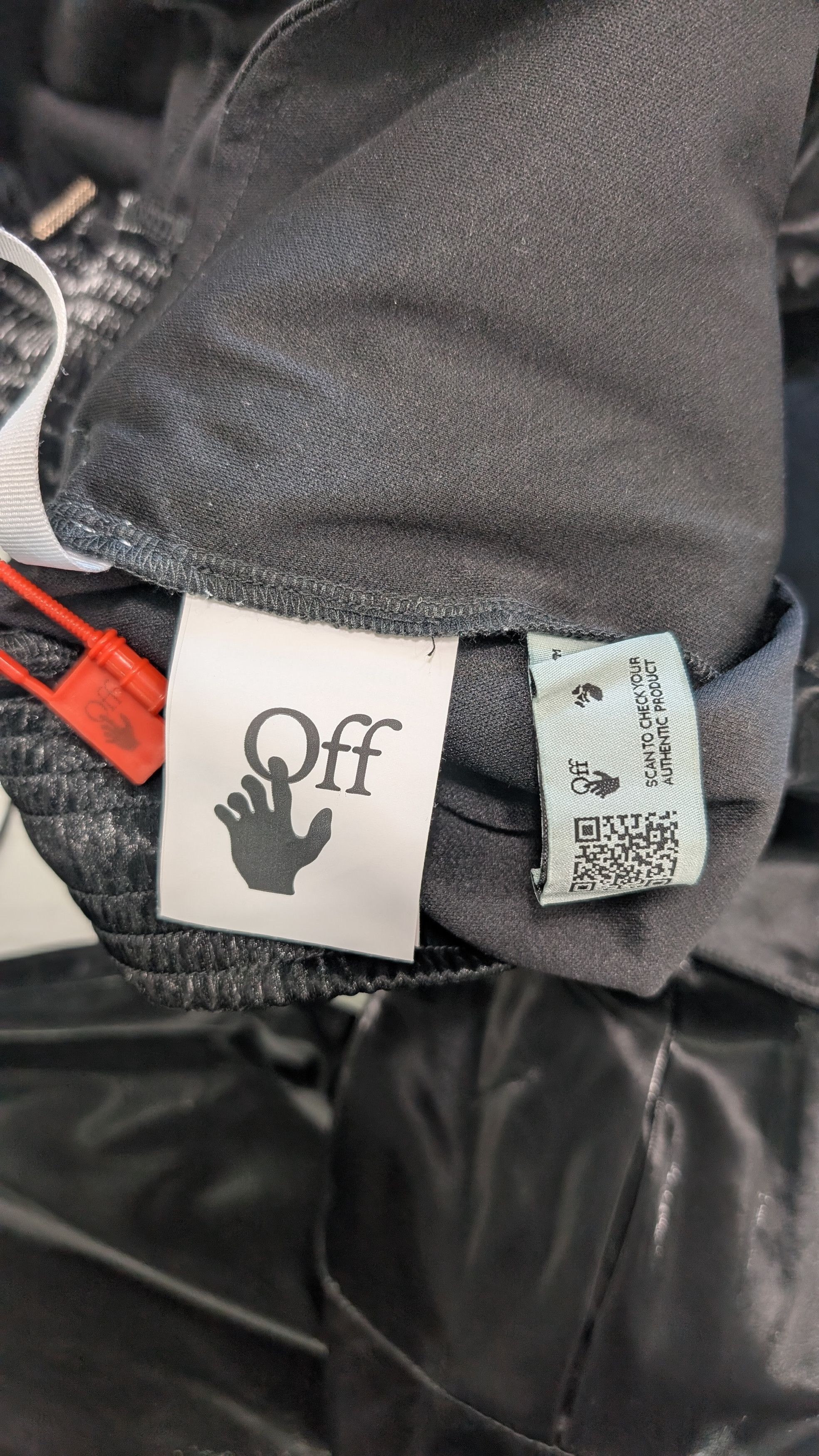 Off-White Off-White Virgil Abloh Slick Shine Cargo Joggers Black IT 44 Size US 30 / EU 46 - 9 Thumbnail