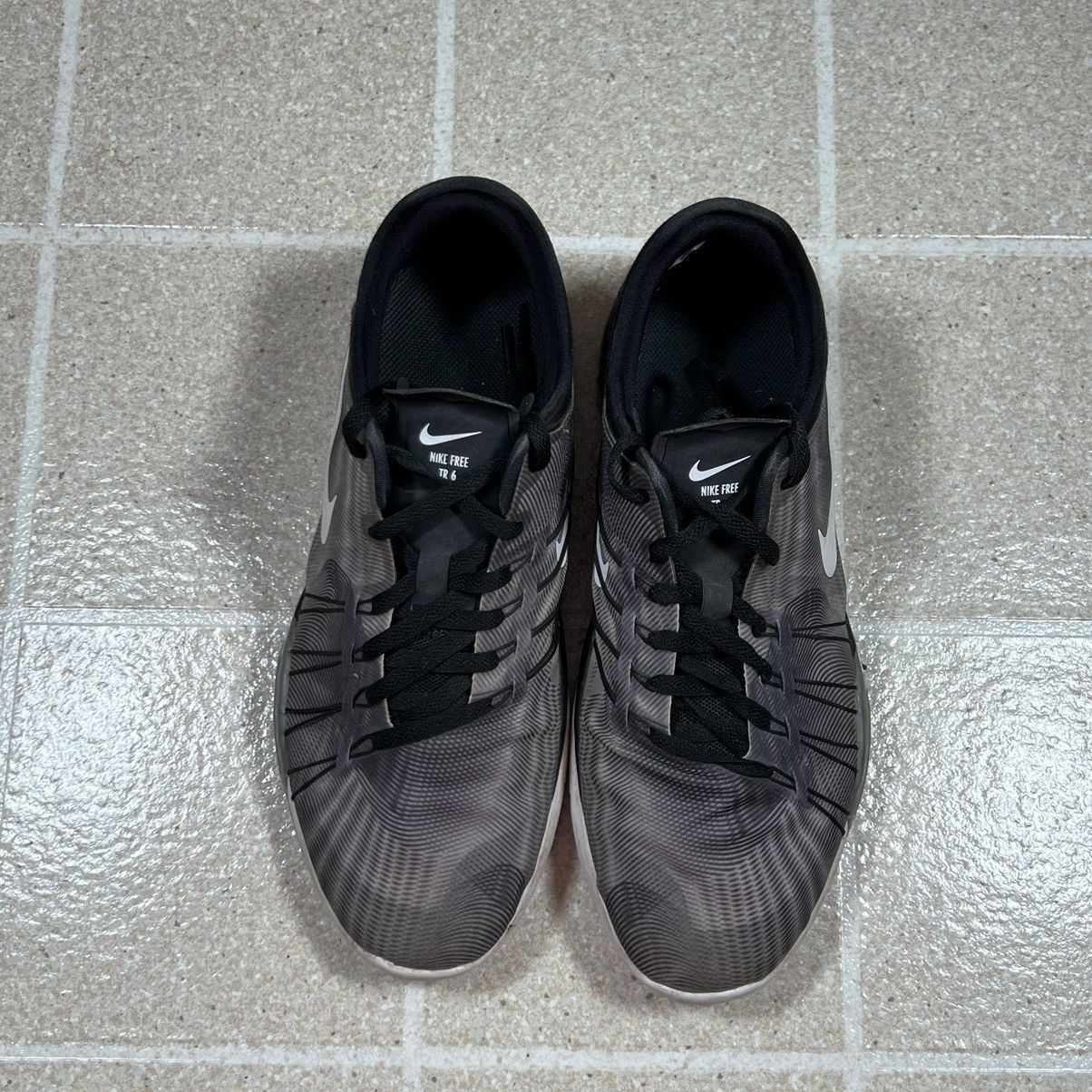Nike Nike Free TR6 Womens Black Gray Athletic Running Shoes Size US 7.5 / EU 40-41 - 2 Thumbnail