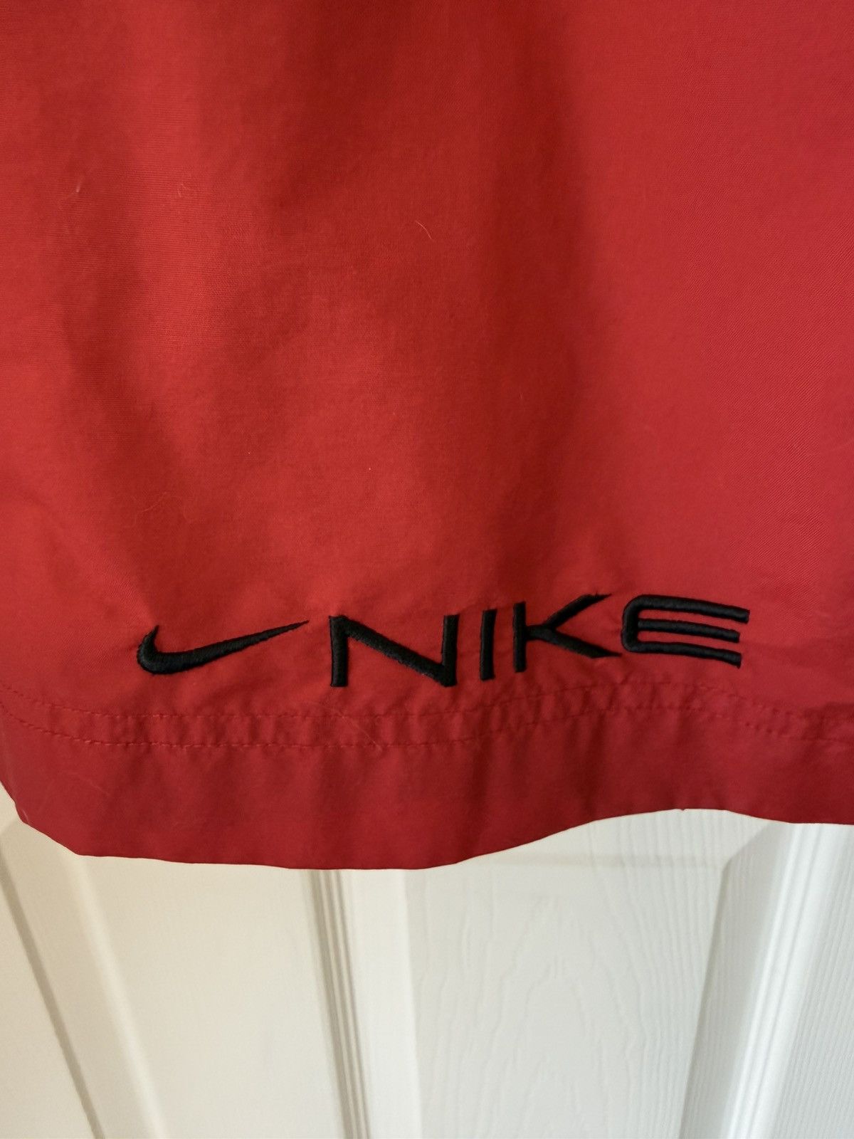 Nike Mens M Vintage Nike Red Windbreaker Size US M / EU 48-50 / 2 - 7 Thumbnail