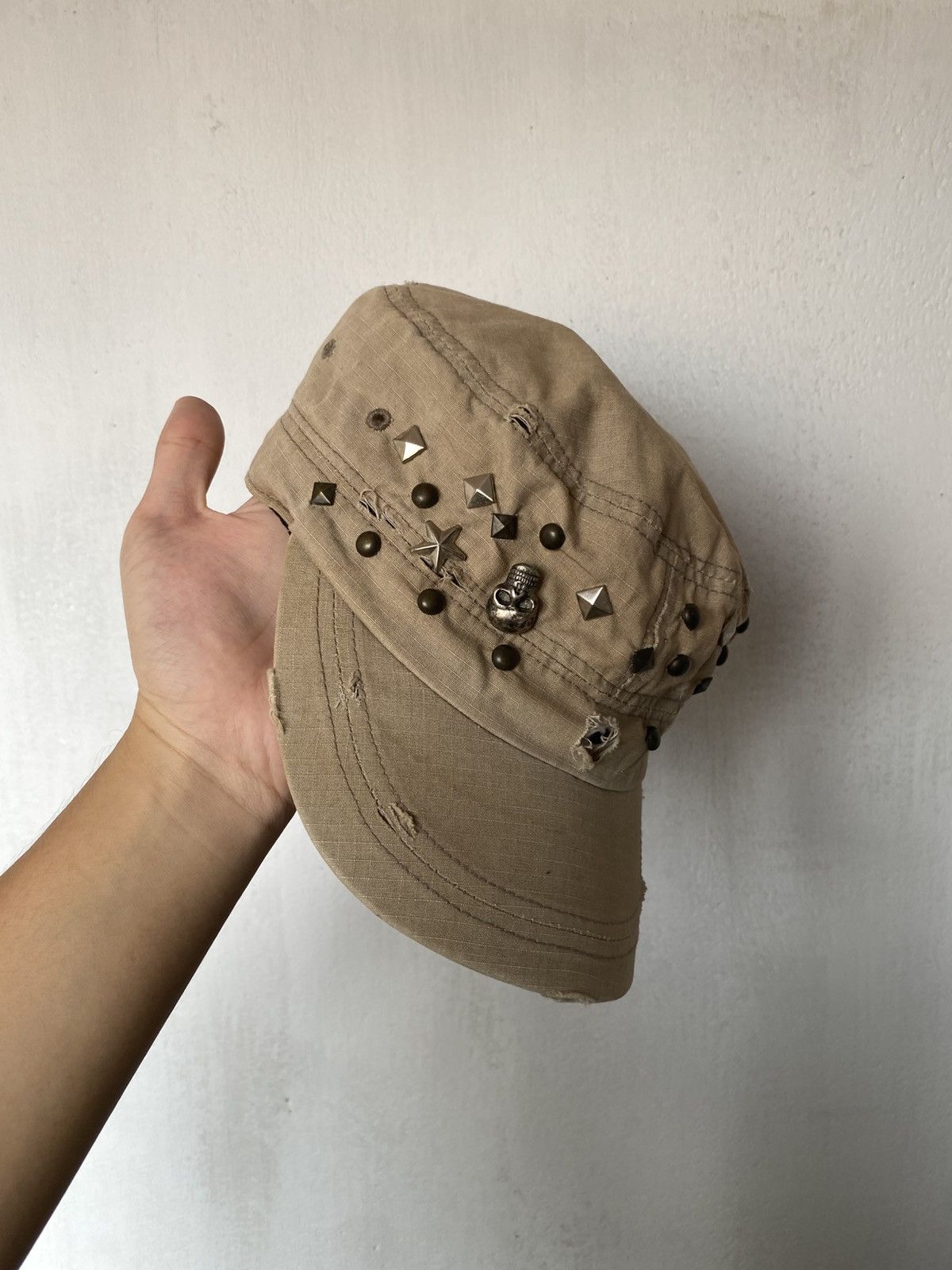 If Six Was Nine × Japanese Brand × Le Grande Bleu (L.G.B.) Cadet Distressed Studded Skull Punk Hat Size ONE SIZE - 1 Thumbnail