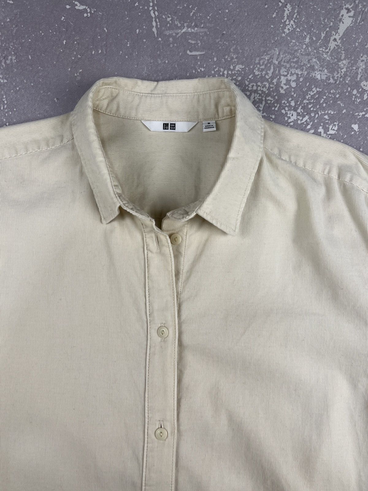 Uniqlo Uniqlo Oversized Corduroy Button Up Shirt Womens M Beige Size M / US 6-8 / IT 42-44 - 5 Thumbnail