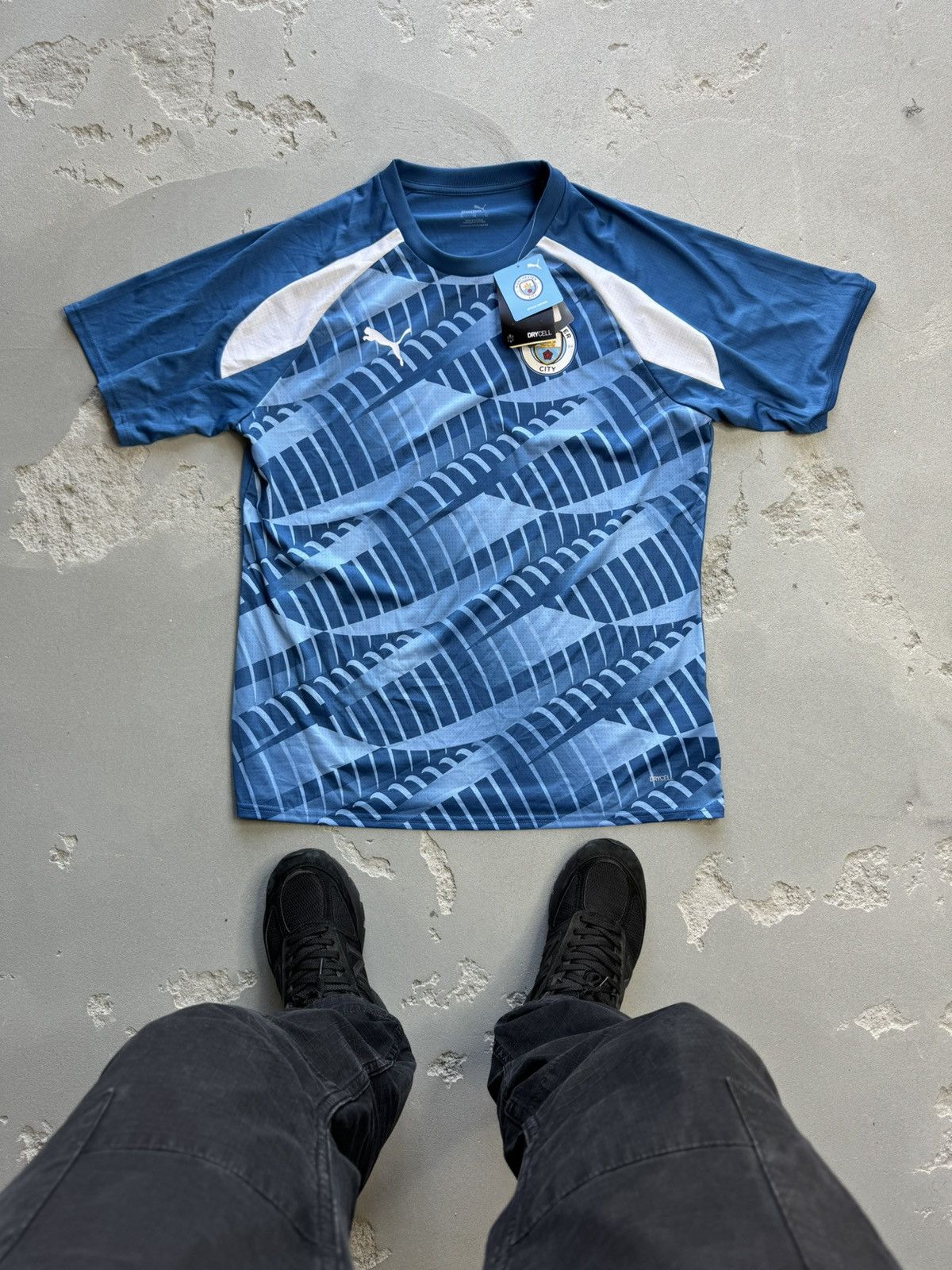 Nike NIKE MANCHESTER CITY TRAINING JERSEY Size US XL / EU 56 / 4 - 1 Thumbnail