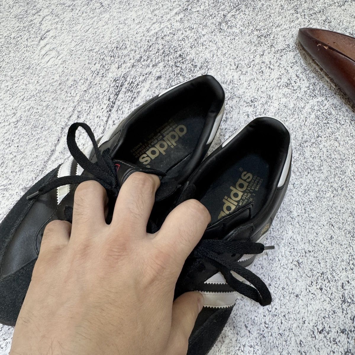 Adidas × Designer Adidas Samba Black Leather US7 UK6.5 EU40 JP25 Size US 7 / EU 40 - 12 Thumbnail