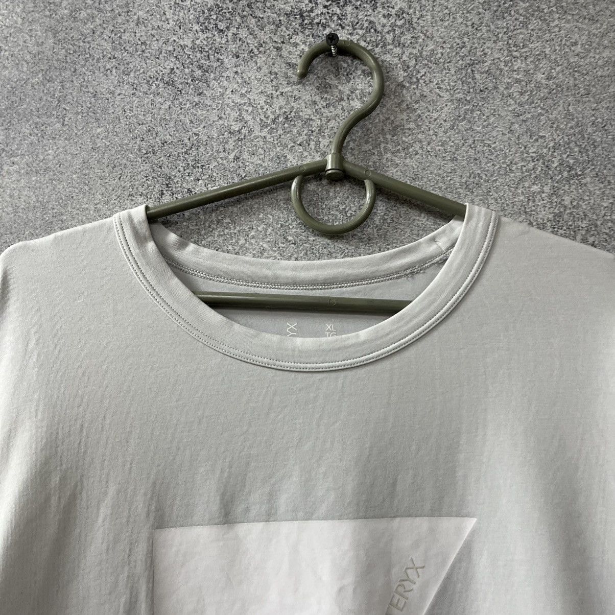 Arc'teryx Arcteryx T-shirt big logo Xl Size US XL / EU 56 / 4 - 4 Thumbnail