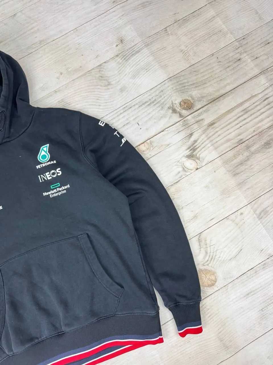 Mercedes-Benz Mercedes Benz AMG Petronas Formula One F1 Racing Hoodie Size US M / EU 48-50 / 2 - 5 Thumbnail