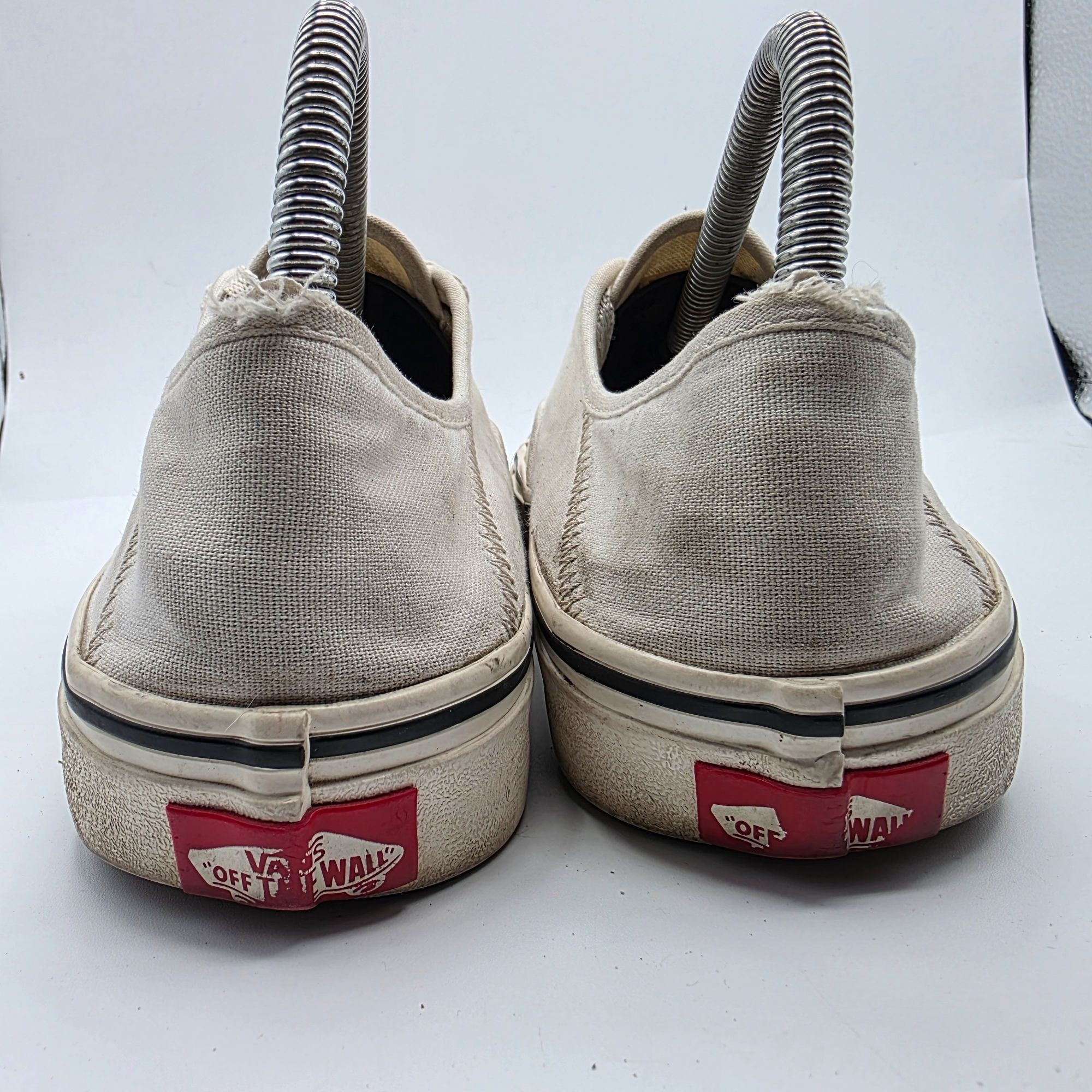 Vans Vans EcoCush Womens Size 9 White Canvas Sneakers Floral Embr Size US 9 / IT 39 - 5 Thumbnail