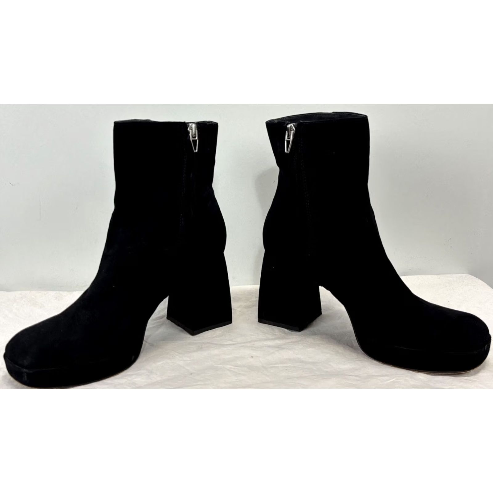Dolce Vita VINTAGE Dolce Vita Ulysses Platform Boots Women’s 9.5 Black Suede Chunky Y2K Bratz Boots Women Size US 10 / IT 40 - 3 Thumbnail