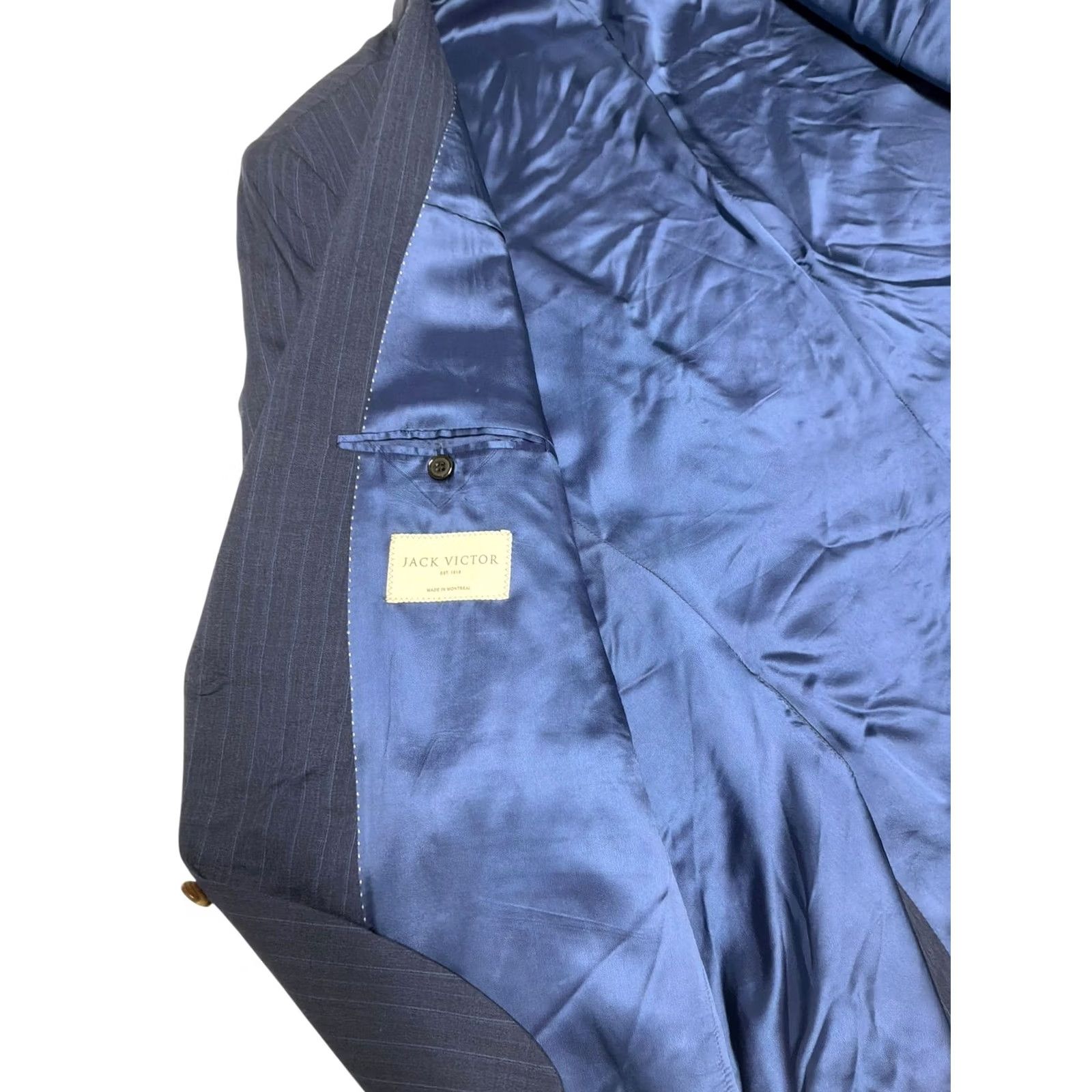 Jack Victor VINTAGE is not applicable here; sorry. Size US M / EU 48-50 / 2 - 3 Thumbnail