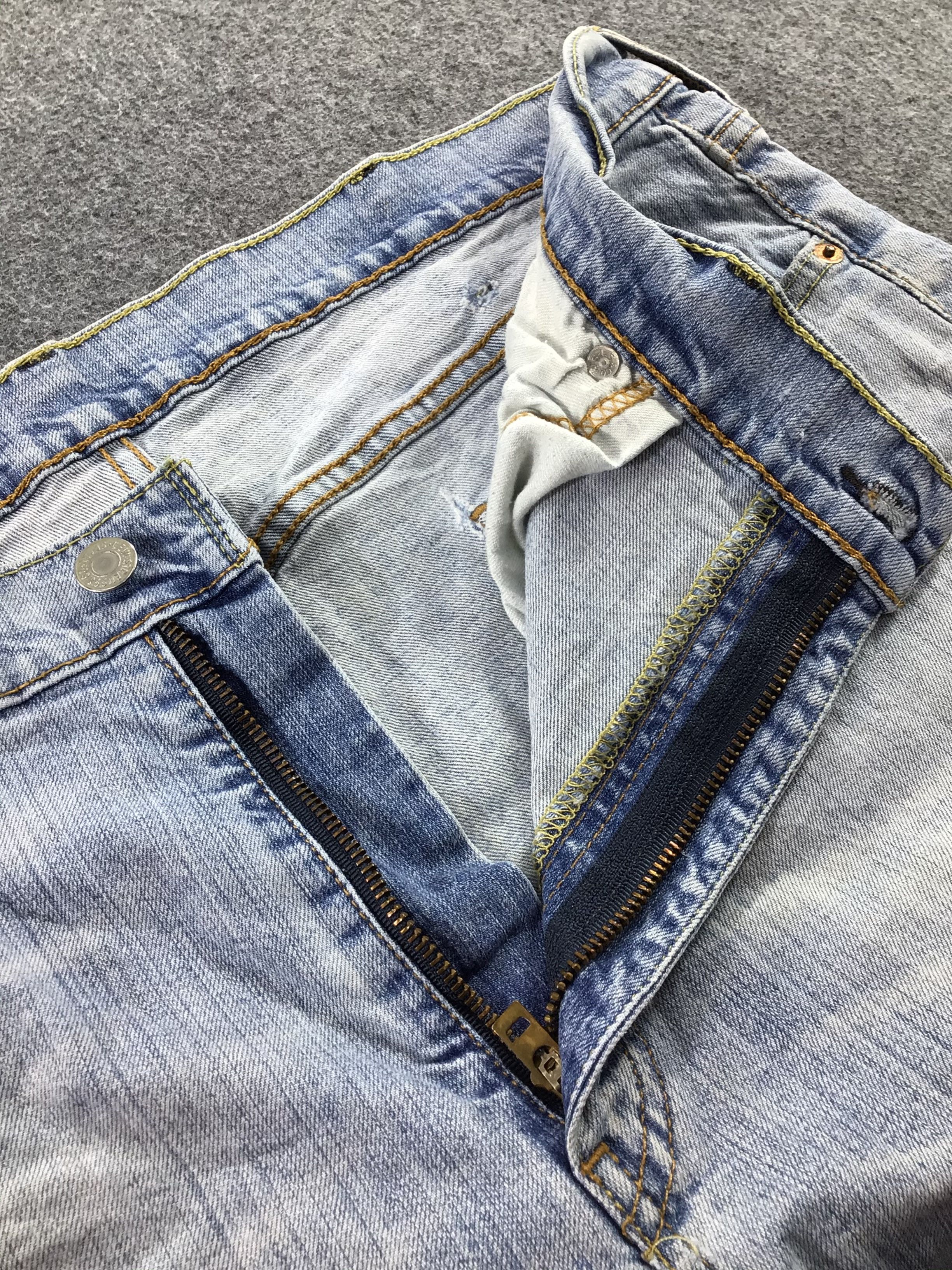 Levi's × Vintage Vintage Levis 514 Jeans-JM620 Size US 37 - 7 Thumbnail
