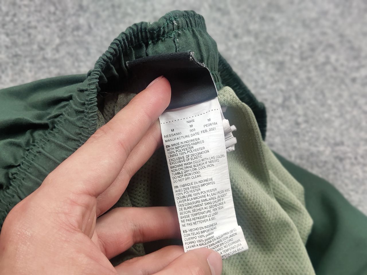 Nike Nike Vintage Dark Green Casual Pocket Shorts Y2K Style Size US 32 / EU 48 - 13 Thumbnail