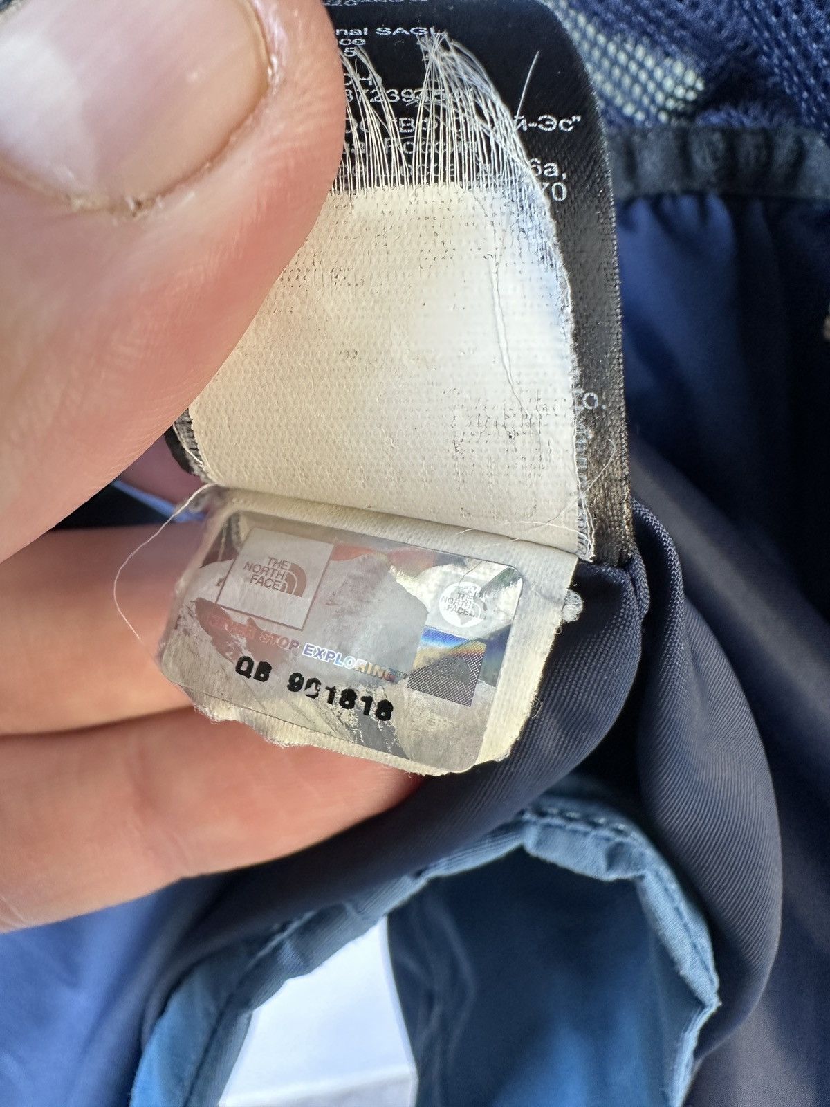 The North Face The North Face Gore-Tex Jacket Men's Size L GoreTex TNF Size US L / EU 52-54 / 3 - 16 Thumbnail