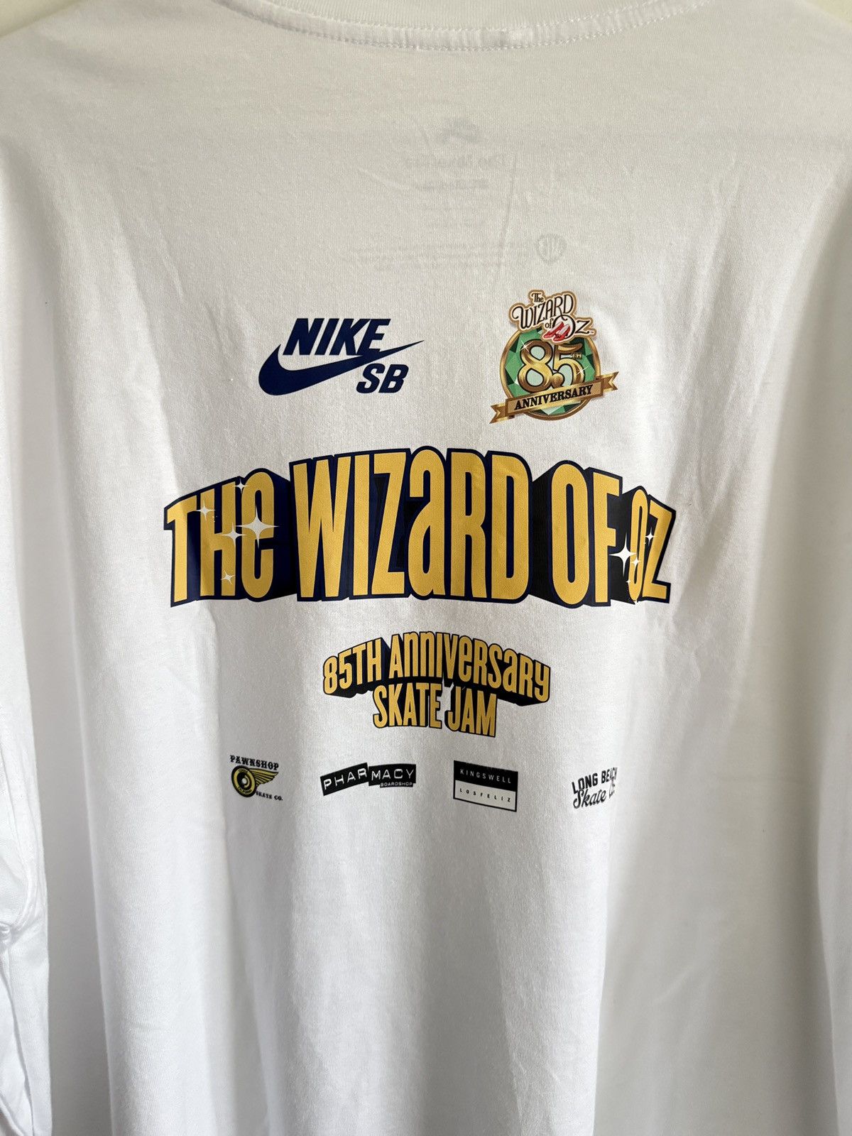Nike NEW Nike SB Wizard of Oz 85th Anniversary Skate Jam shirt Size US XXL / EU 58 / 5 - 4 Thumbnail
