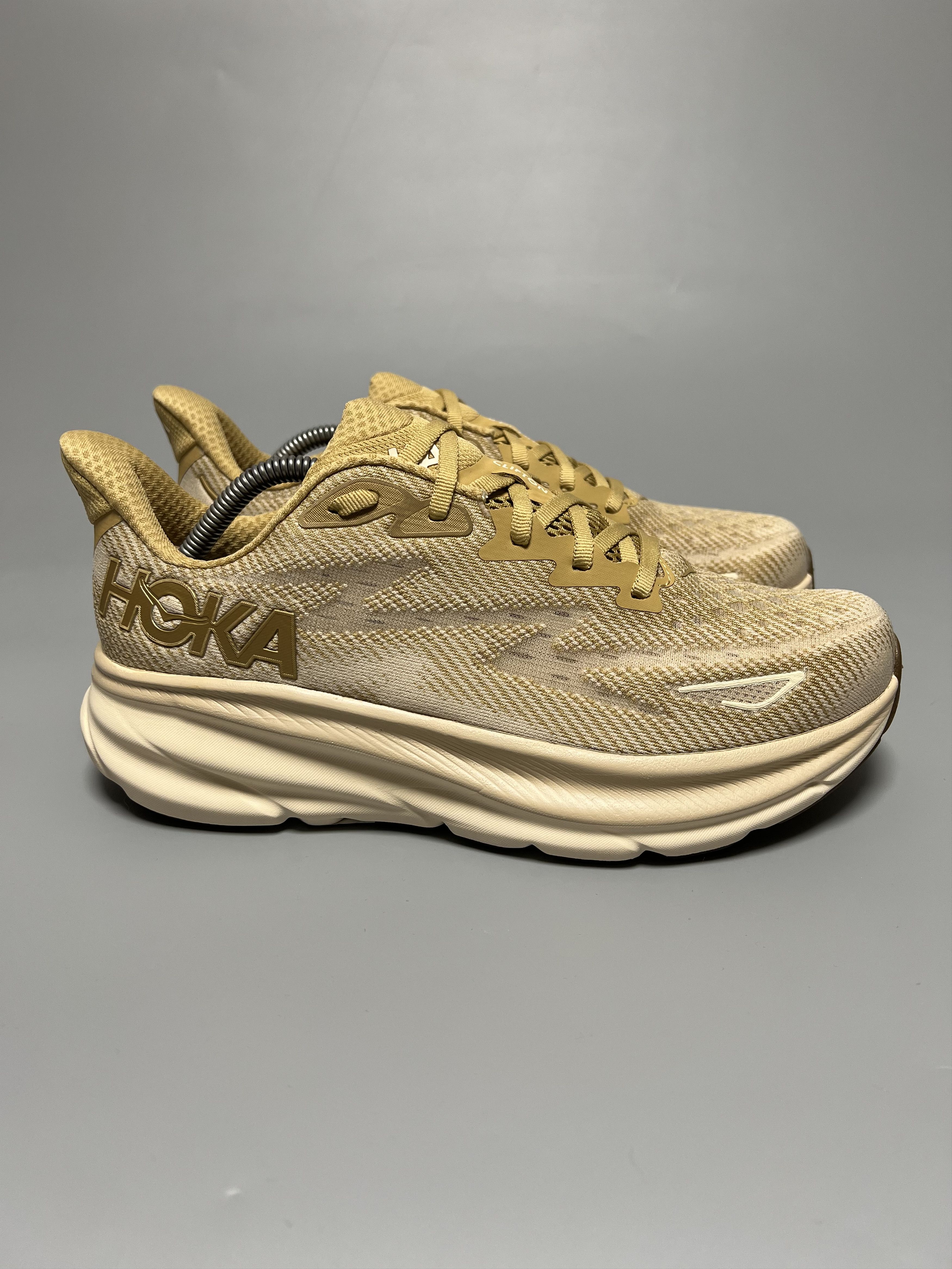 Hoka 9D Hoka One One Clifton 9 Running Shoes Walking Gym Size US 9 / EU 42 - 1 Thumbnail