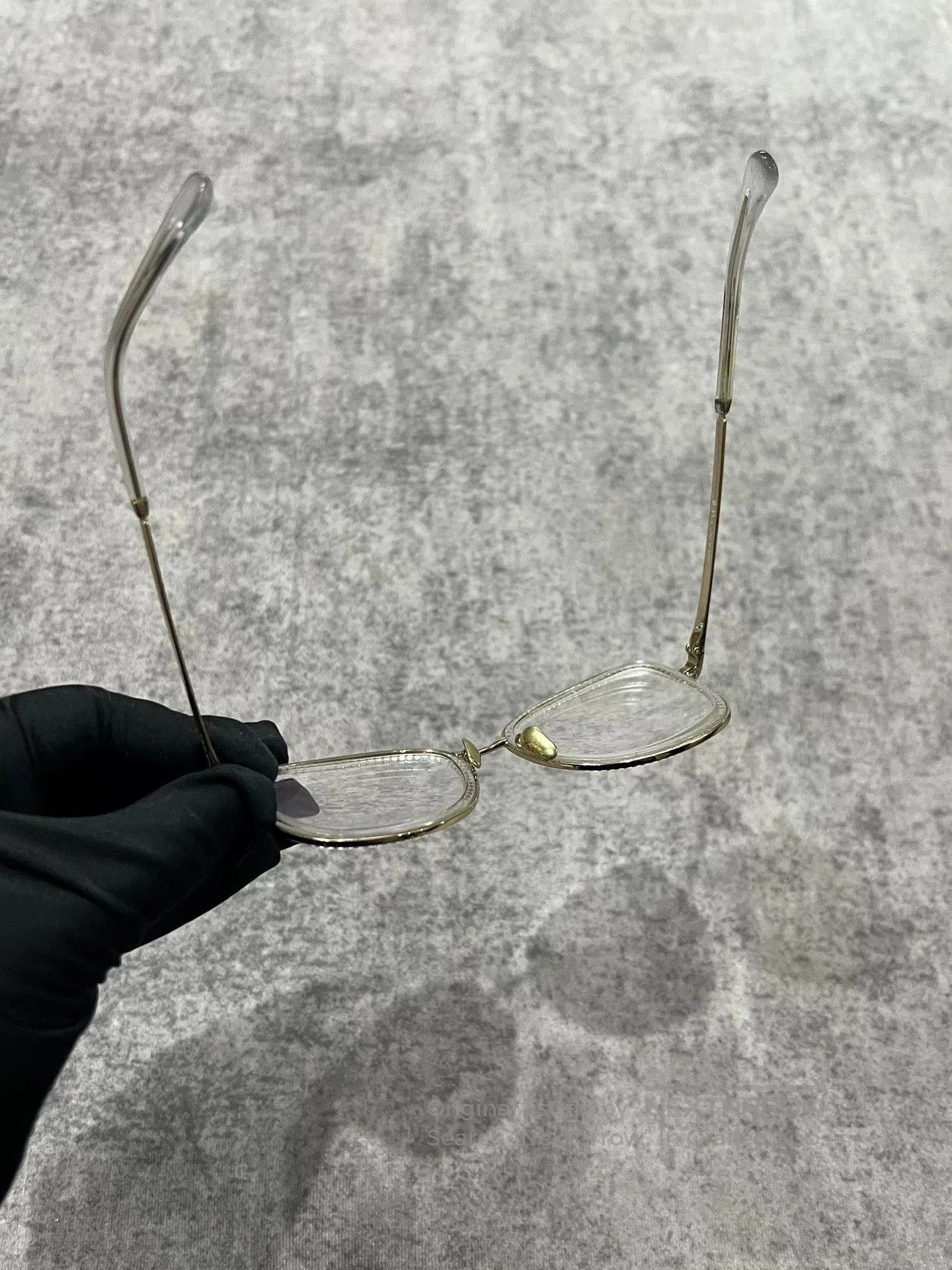 Chanel Chanel Diamond-Embellished Frame Glasses. Size ONE SIZE - 5 Thumbnail