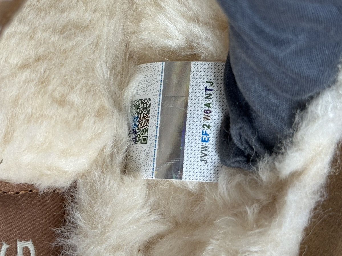 Palace × Ugg LOONEY TUNES UGGS Size US 10 / EU 43 - 14 Thumbnail