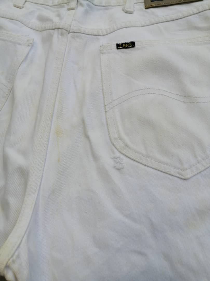 Lee Lee White Pants Size US 31 - 6 Thumbnail