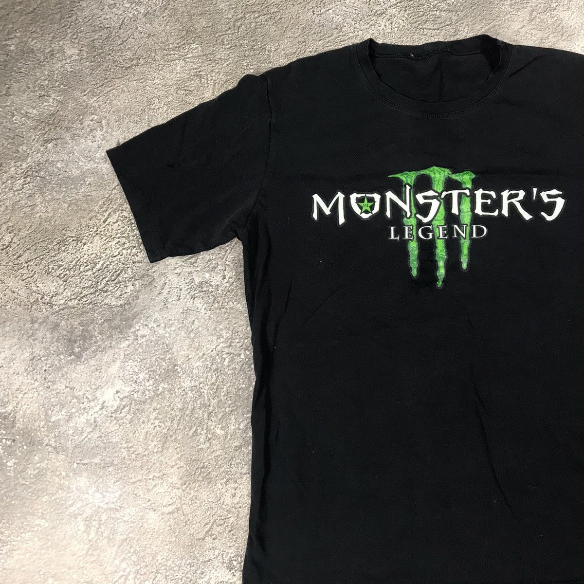 Vintage Vintage Y2K Monster Energy Graphic Tee Streetwear Black M Size US M / EU 48-50 / 2 - 3 Thumbnail