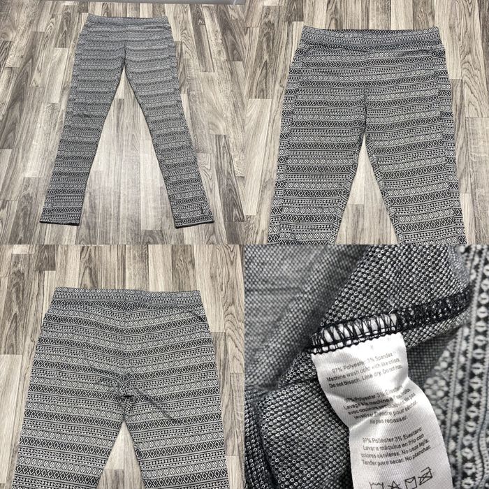 KAVU KAVU Stretch Waist Mid Rise Grey Aztec Print Leggings Women's Size  Large