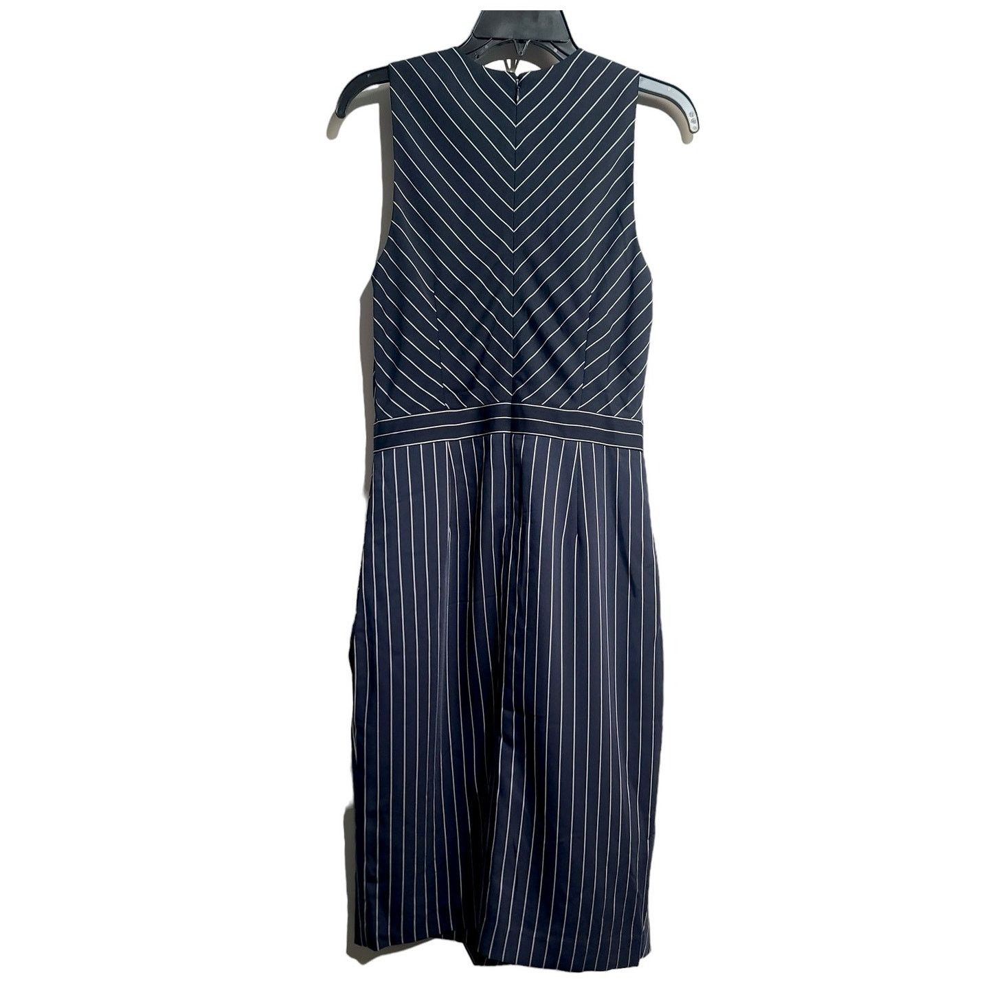 Banana Republic Banana Republic Sleeveless Wrap Front Dress Tall Size M / US 6-8 / IT 42-44 - 2 Thumbnail