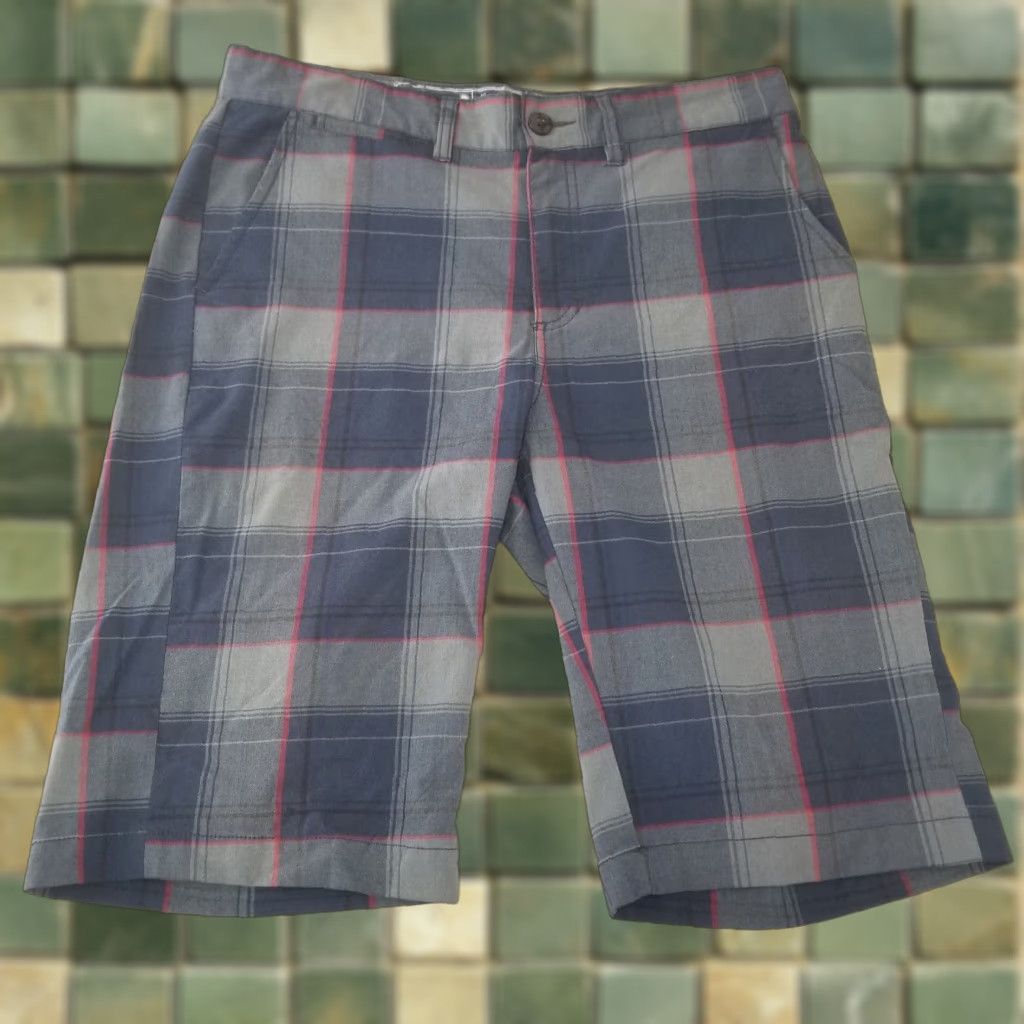 Vintage CCS Shorts Mens 30 Blue Plaid Chino Short Casual Athletic Hybrid Flex Belt Loops Logo Button Pockets 30in Regular Spring Summer MD? Wait. Size US 30 / EU 46 - 1 Thumbnail
