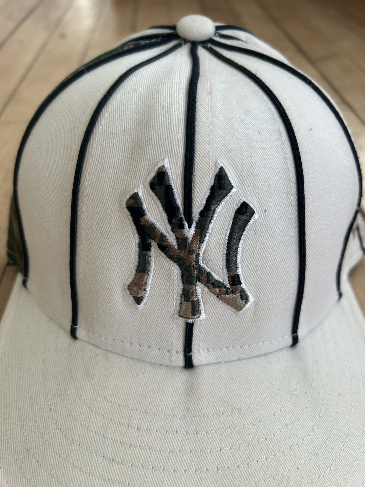 New Era Vintage New Era Yankees Camo Logo Fitted Cap Size ONE SIZE - 2 Thumbnail