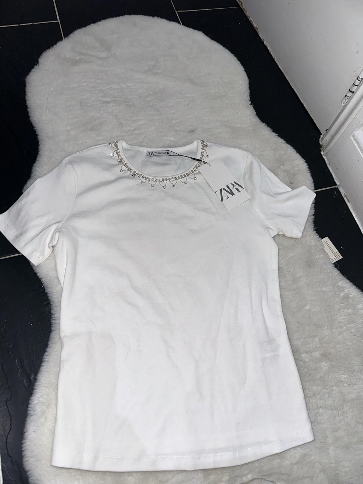 Zara ZARA Rhinstone T-shirt Size M Size M / US 6-8 / IT 42-44 - 1 Thumbnail