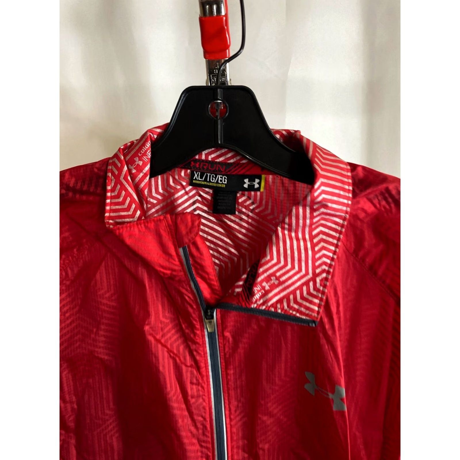 Under Armour Under Armour Light weight Run Nylon Zip SWEATER XL Extra Large Mens Size US XL / EU 56 / 4 - 6 Thumbnail