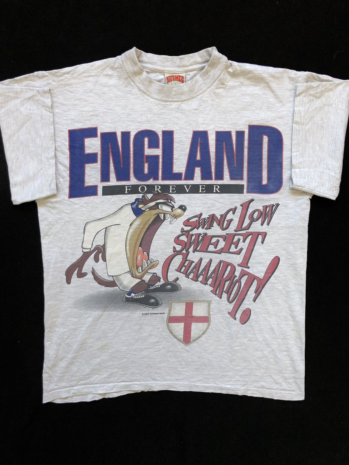Nutmeg × Vintage Tshirt Nutmeg Warner Bros England Football Vintage 1995 Taz Size US M / EU 48-50 / 2 - 2 Thumbnail