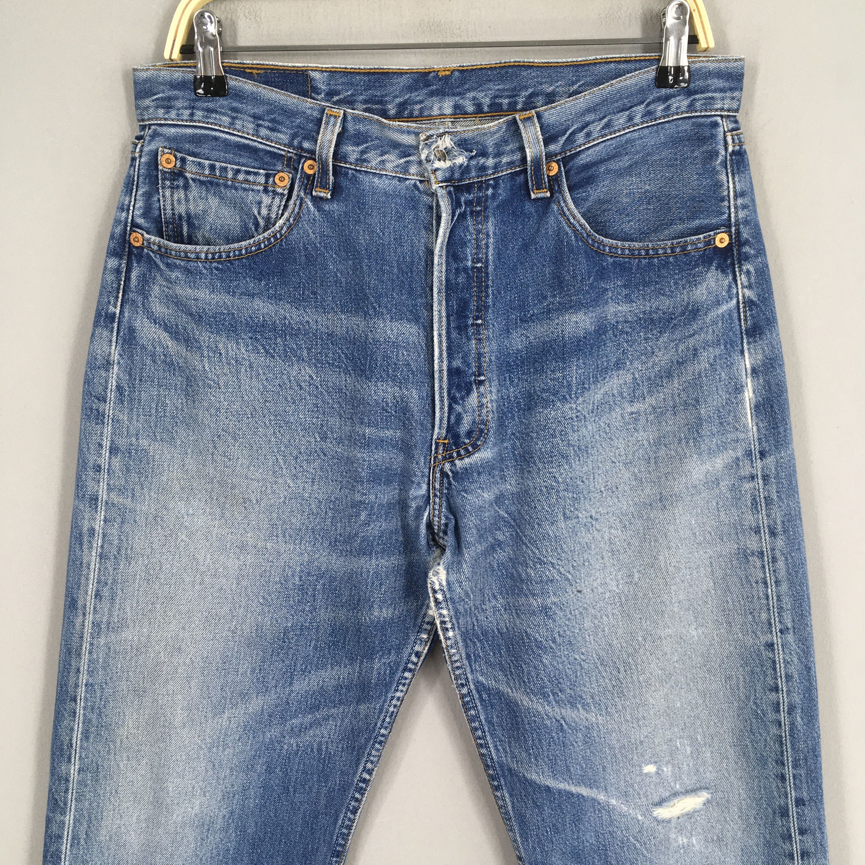 Levi's Size 31x30 Vintage 90s Levi's 501 Faded Blue Jeans S179 Size US 31 - 2 Thumbnail