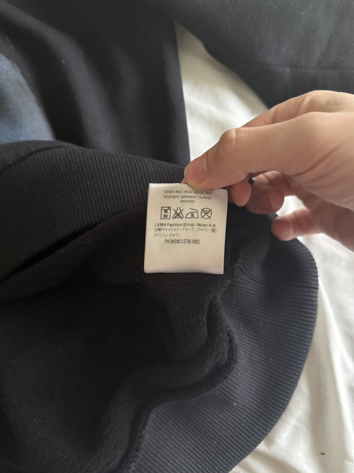 Givenchy Givenchy Shark Sweatshirt Size US M / EU 48-50 / 2 - 4 Thumbnail